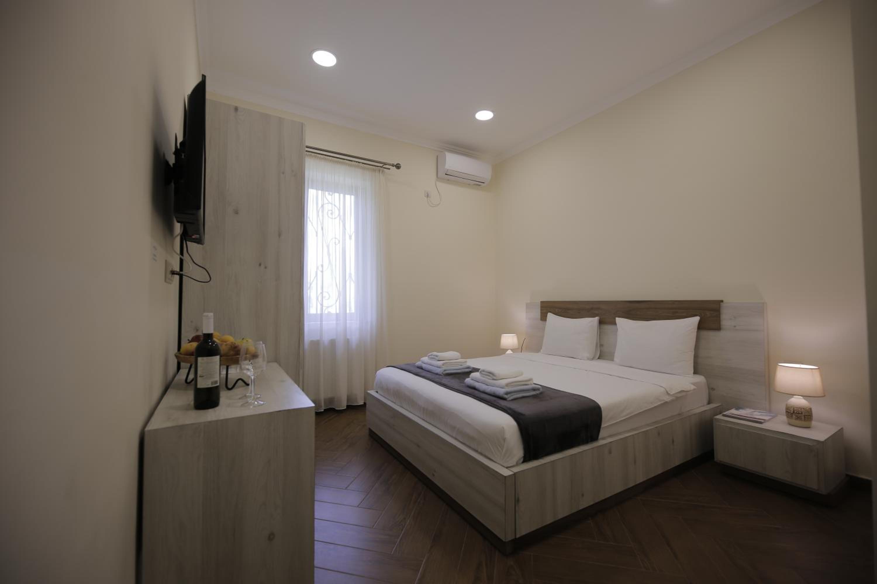 Double or Twin Room photo 2