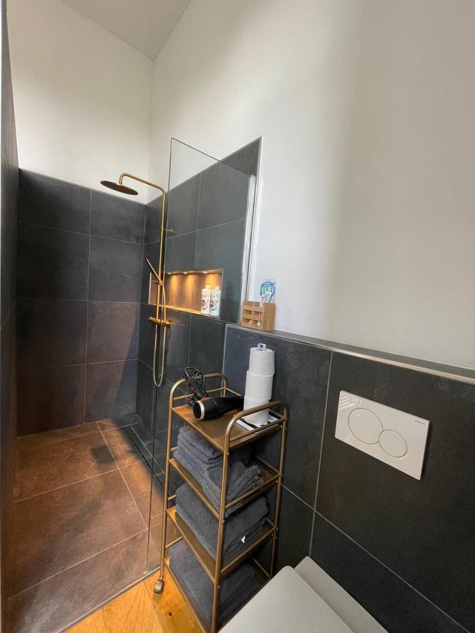 Three-Bedroom Apartment - Photo 19