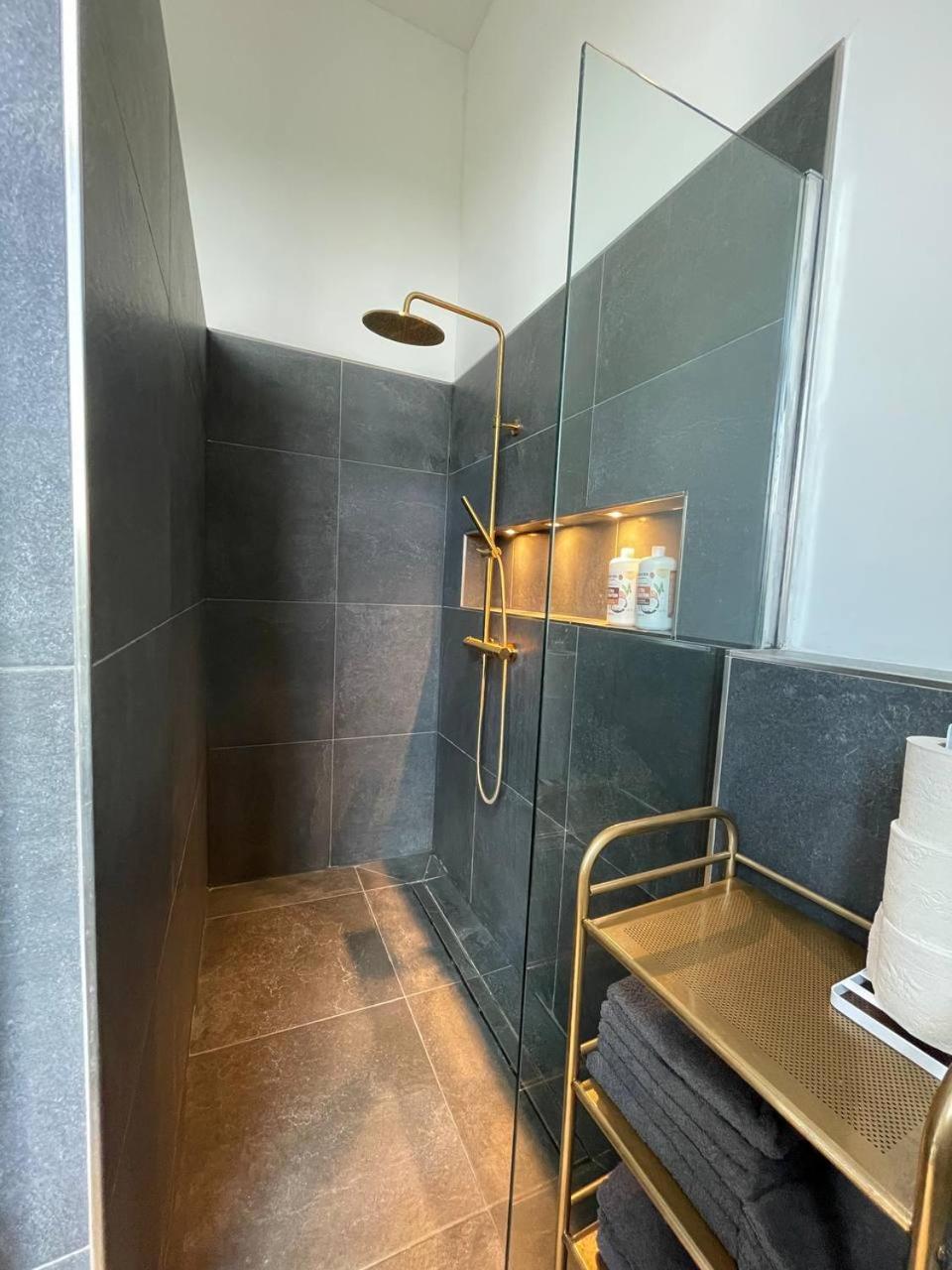 Three-Bedroom Apartment - Photo 9