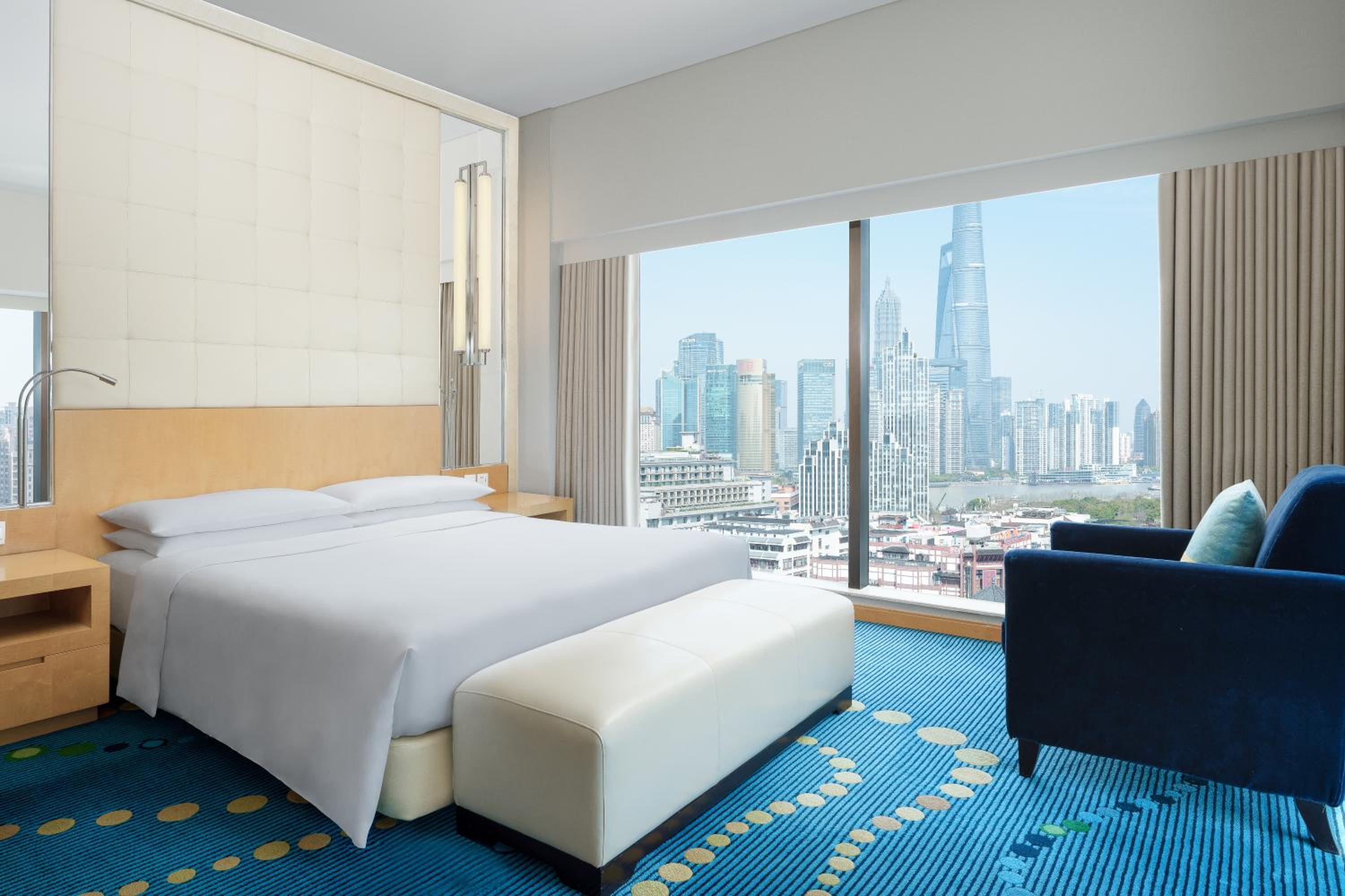 Yu Garden View Club Suite