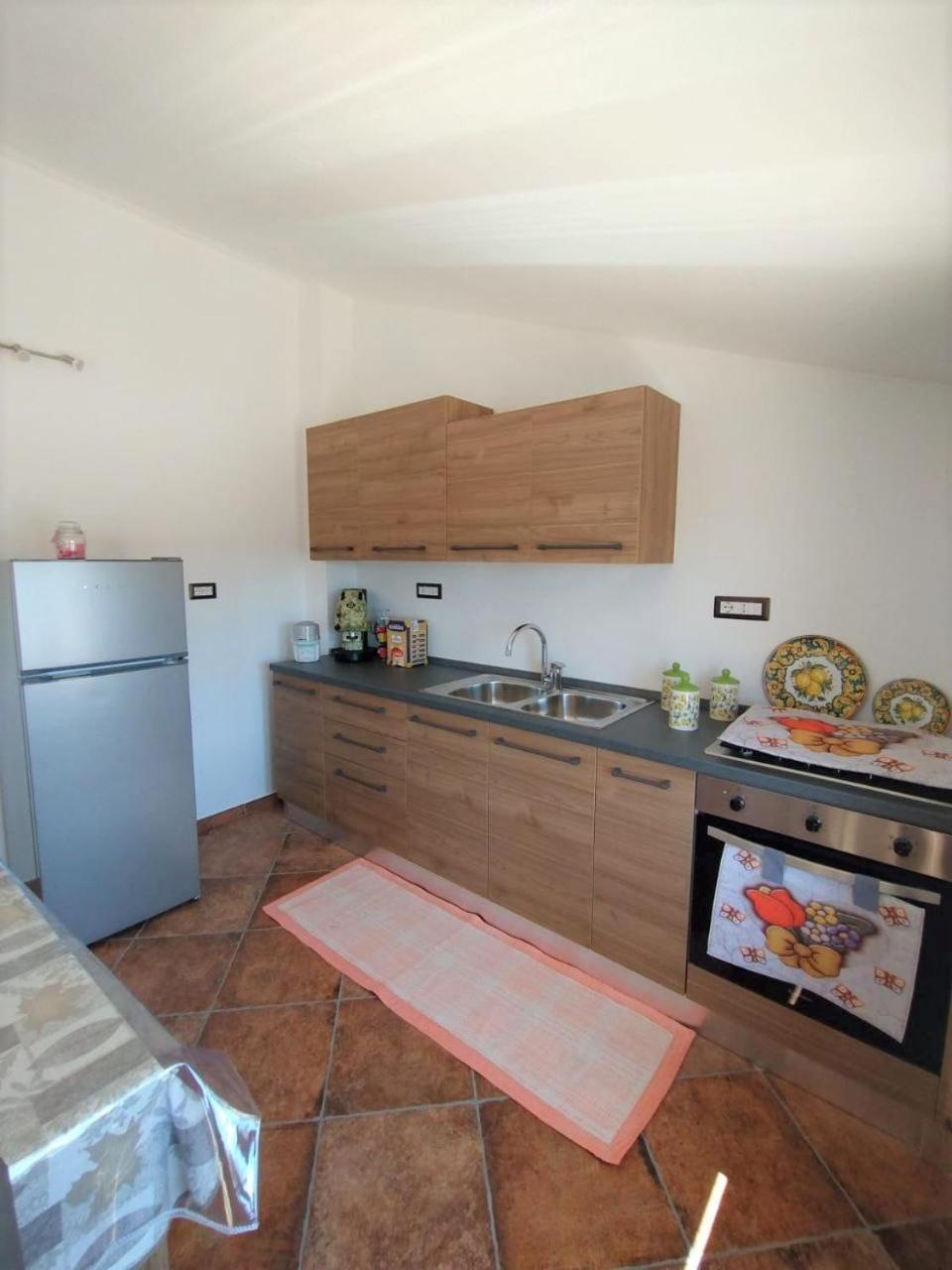 Apartment photo 2