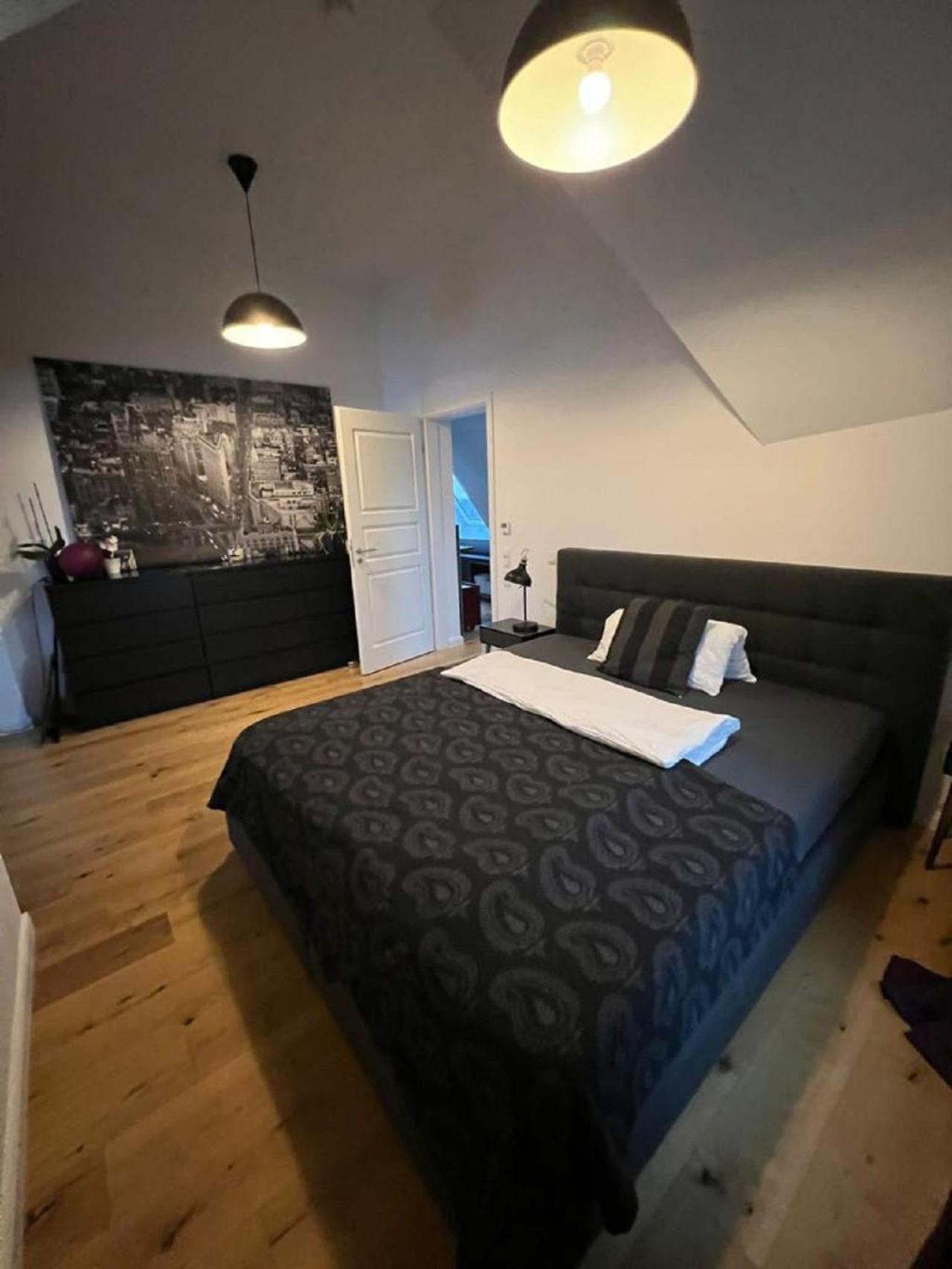 Two-Bedroom Apartment - Photo 9