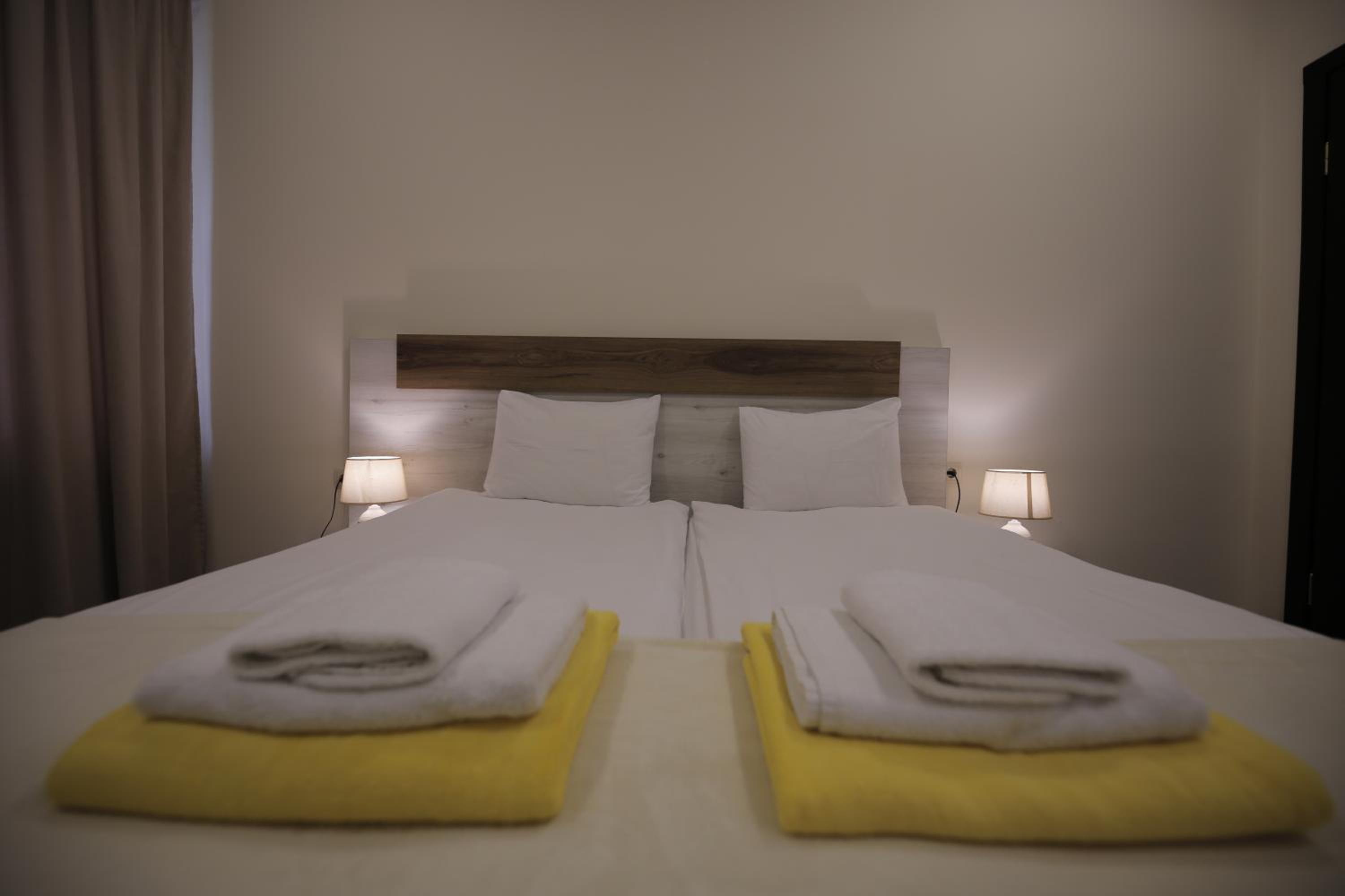 Double or Twin Room photo 3
