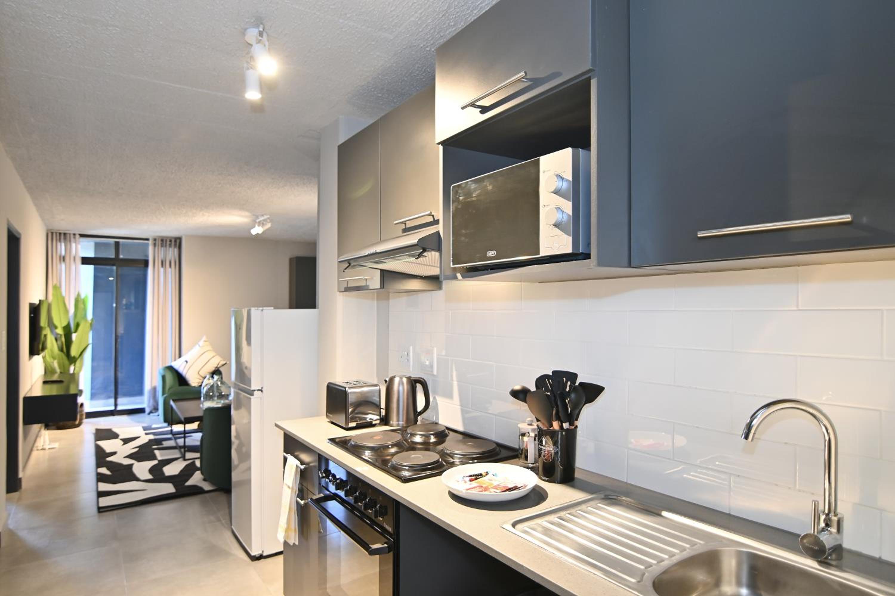 Two-Bedroom Apartment - Photo 6