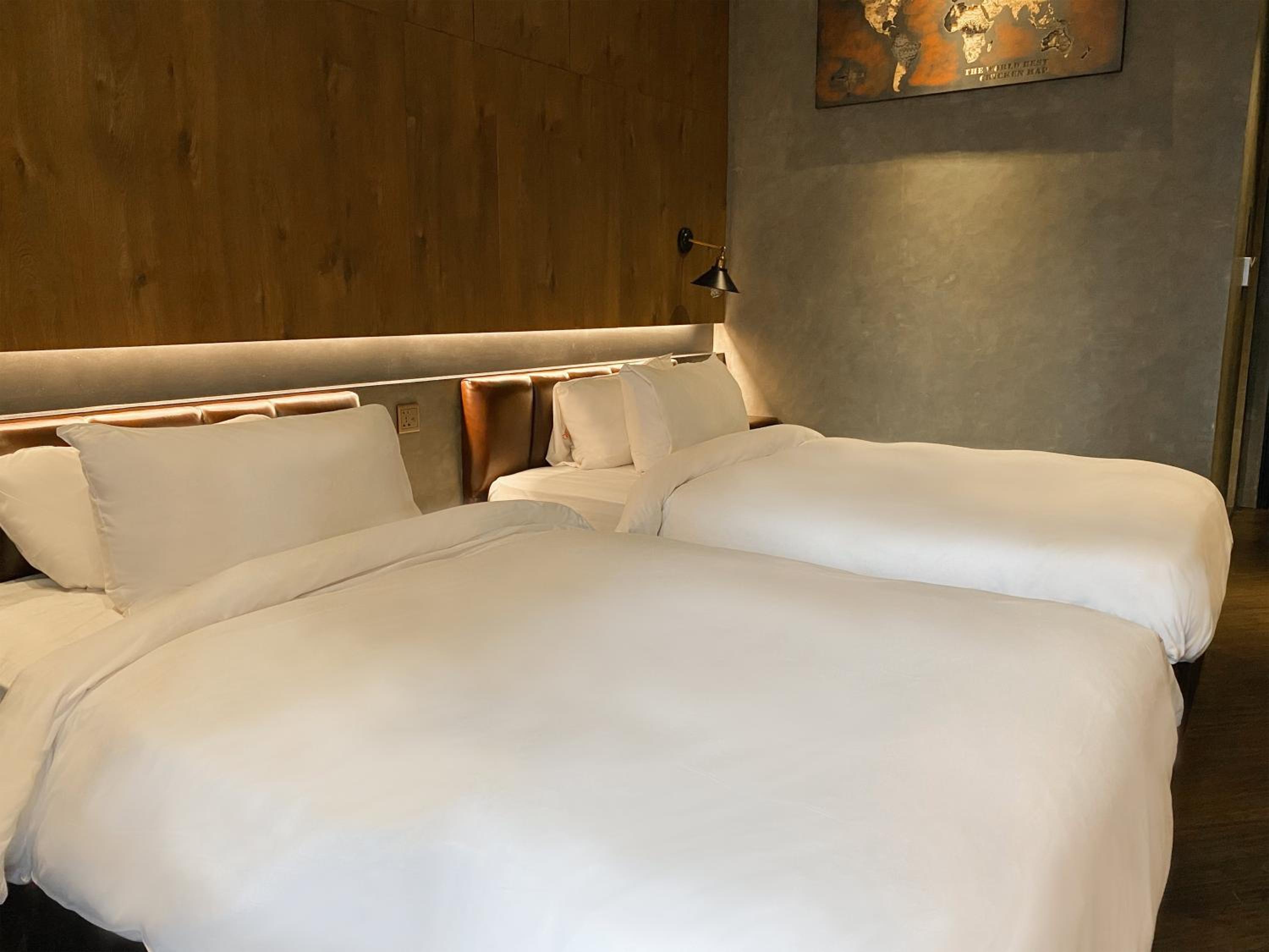 Classic Twin Room - Photo 2