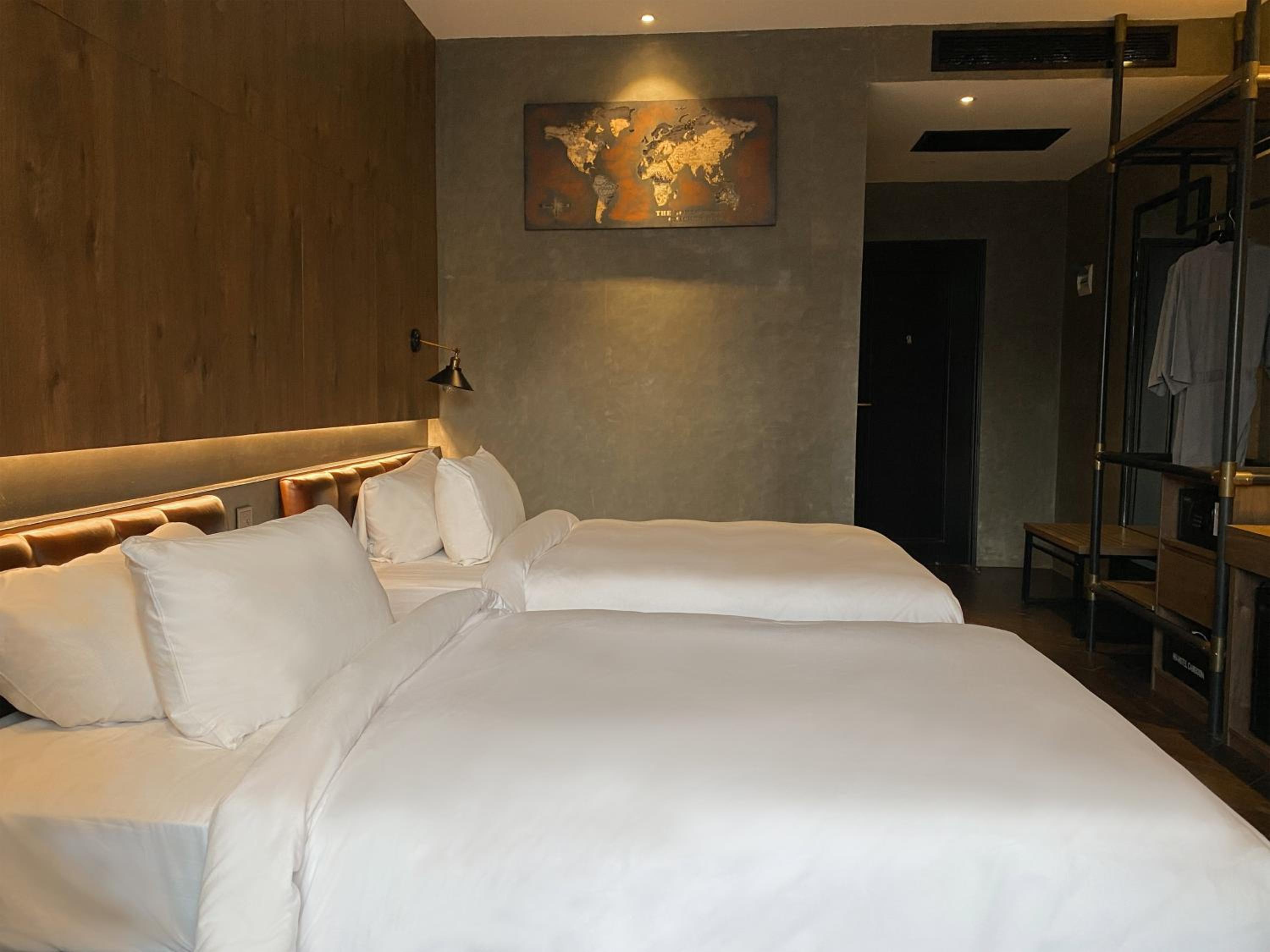 Classic Twin Room - Photo 4