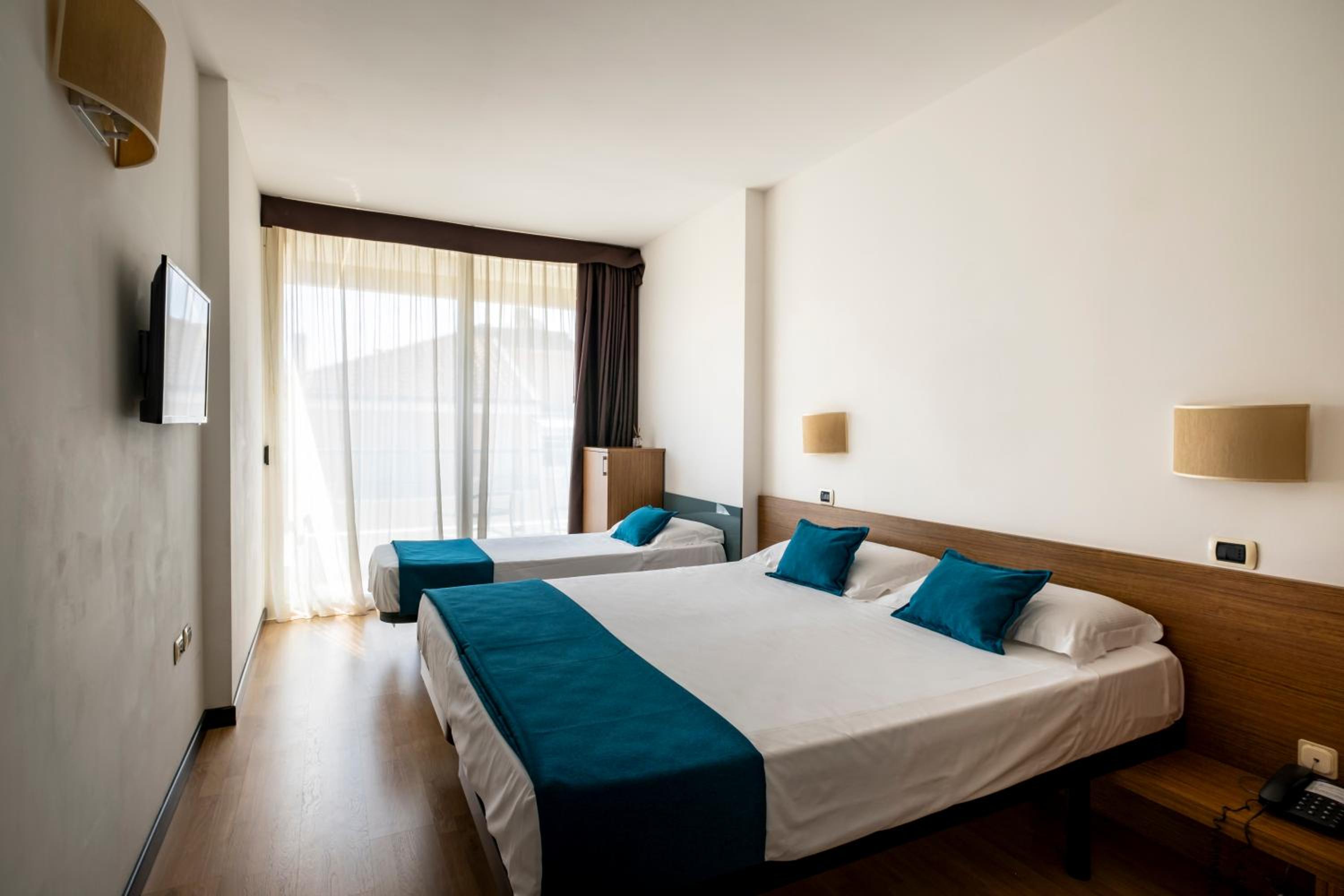 Triple Room - Photo 1