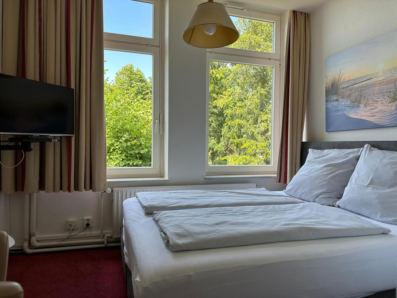 Doppelzimmer Standard Landseite 20qm photo 1