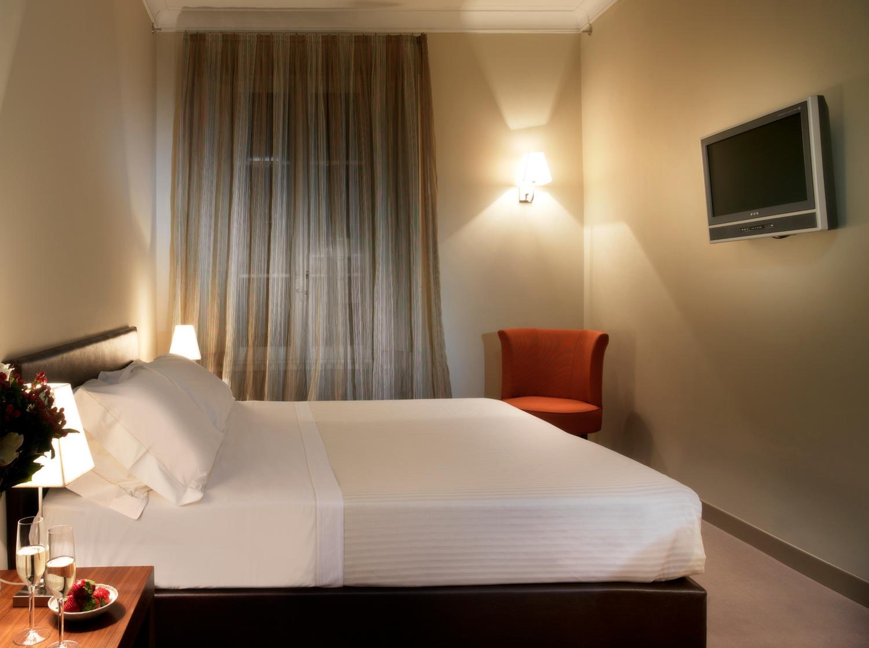 Superior Double or Twin Room - Photo 3