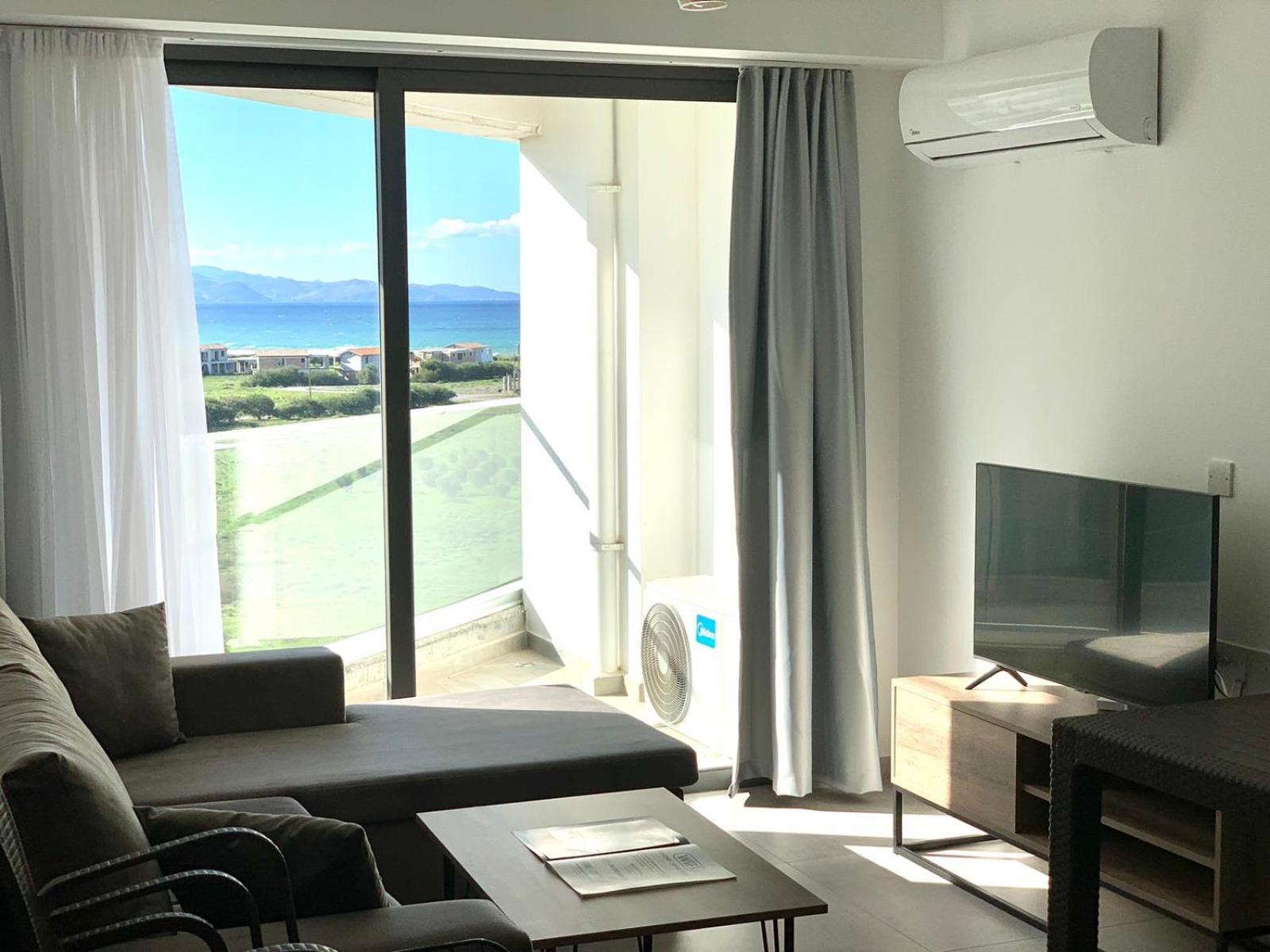 Studio with Garden View