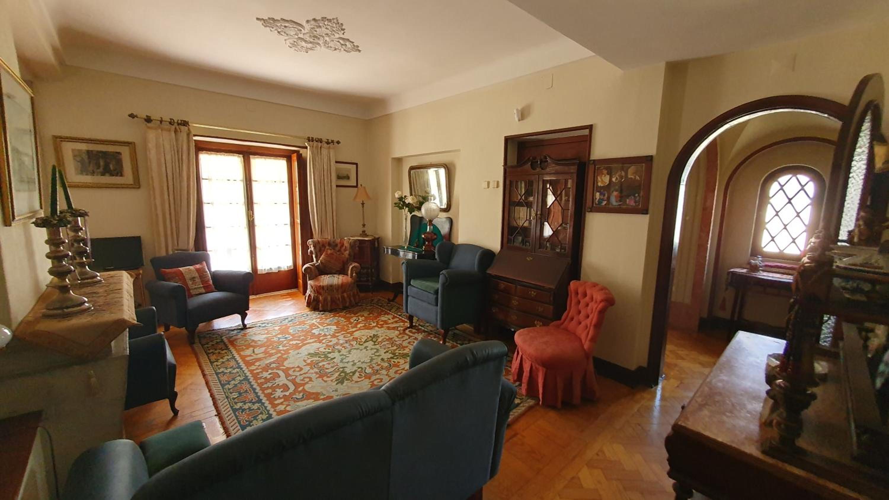 Three-Bedroom House photo 2