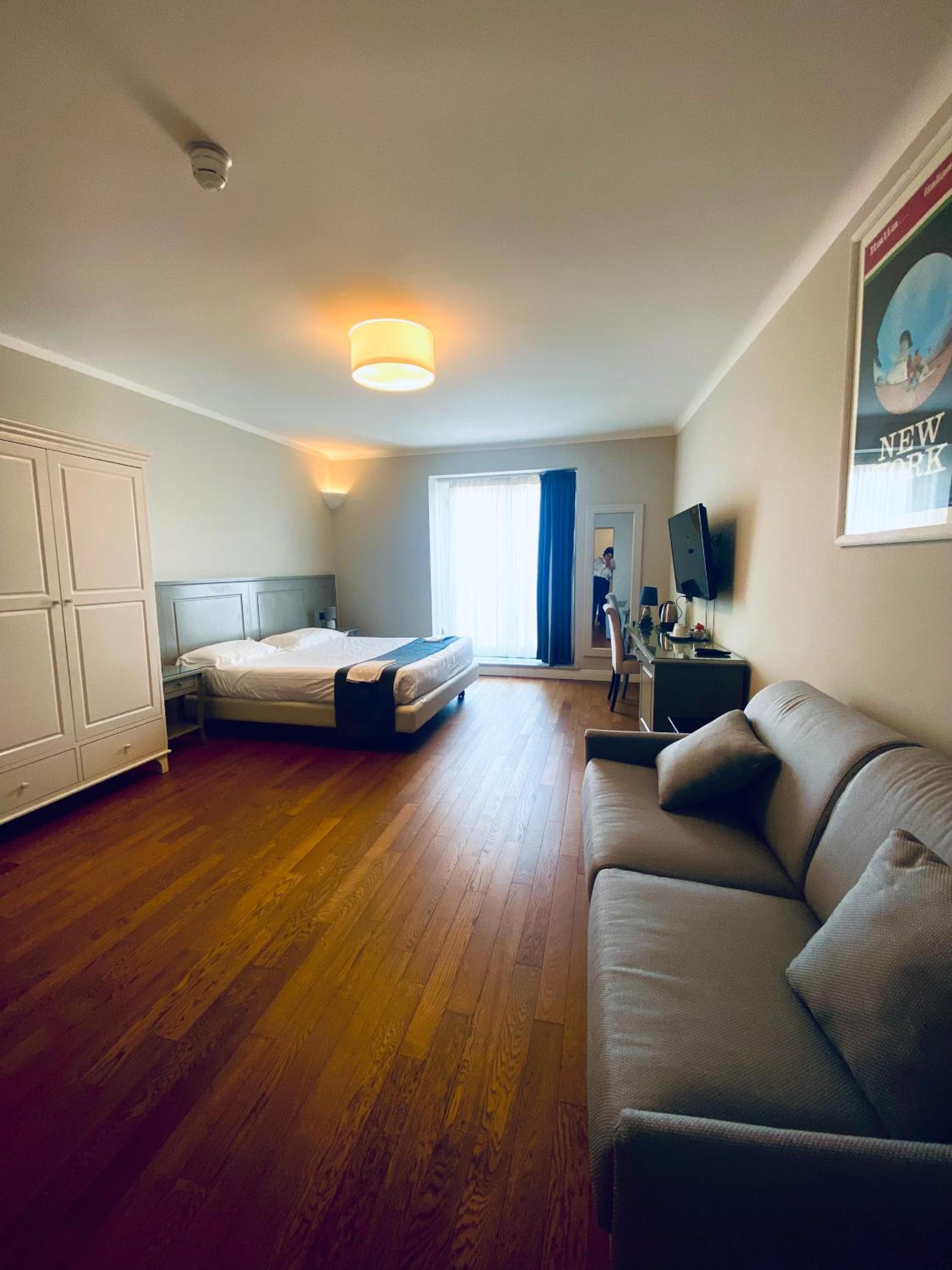 Superior King Room