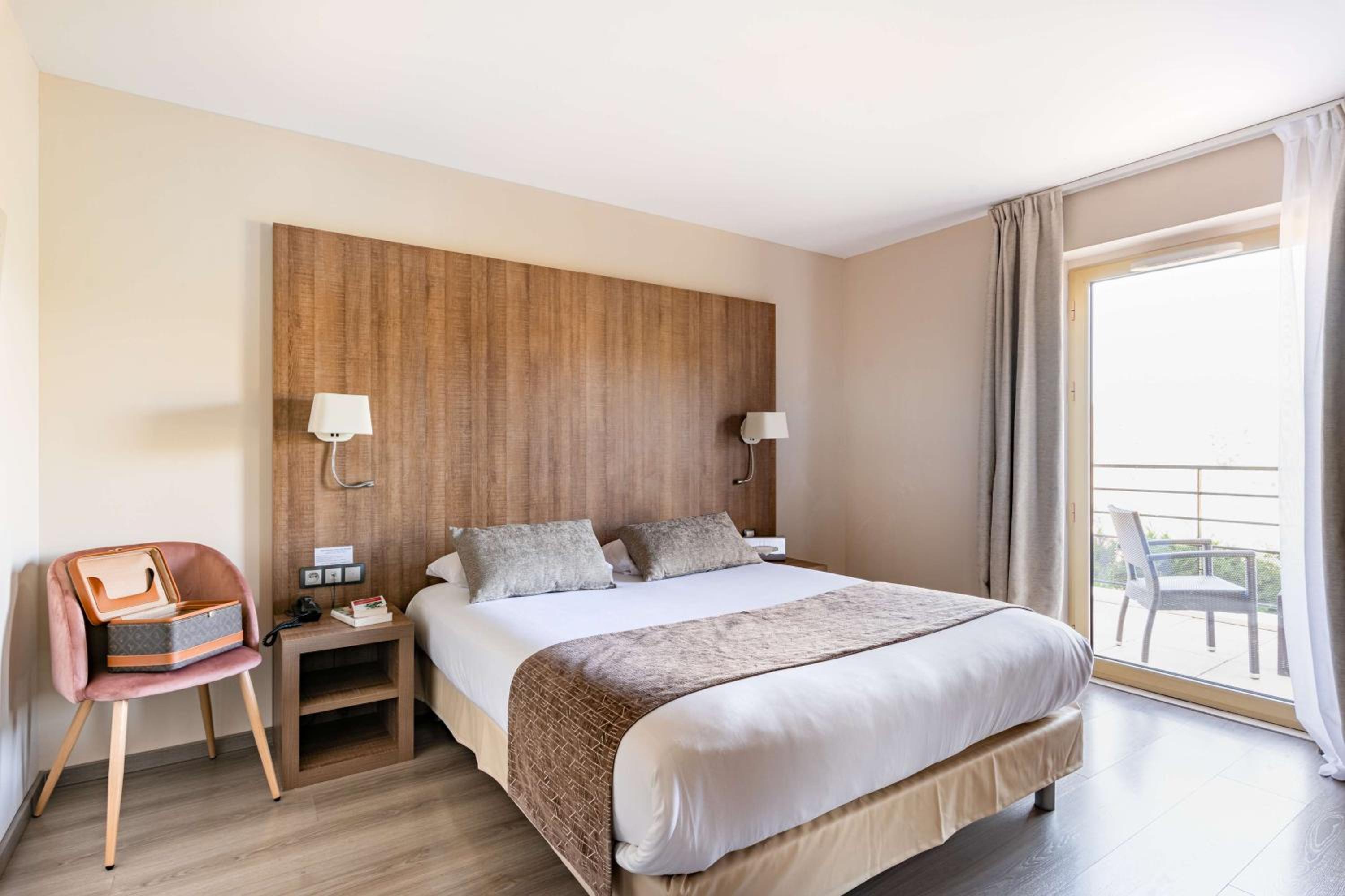 Superior Double Room photo 3