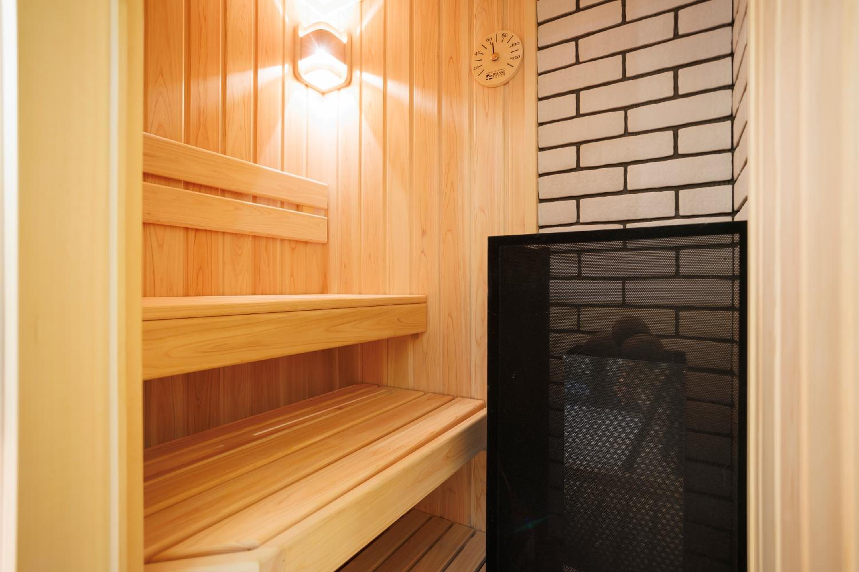 Superior King Room with Sauna - Photo 5