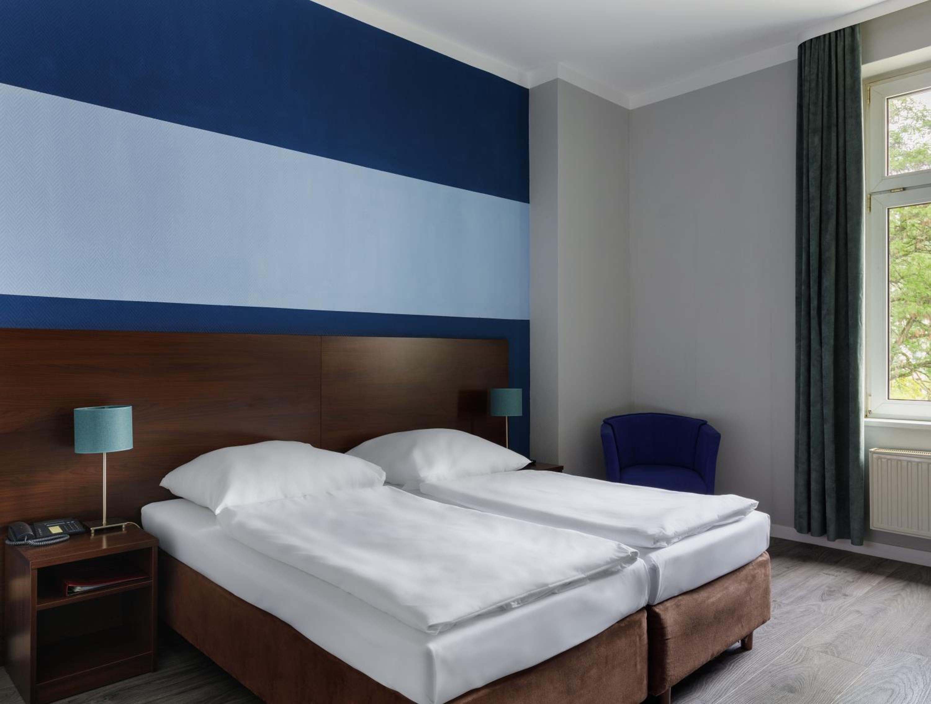Double Room for 3 guests with Extra Bed photo 1