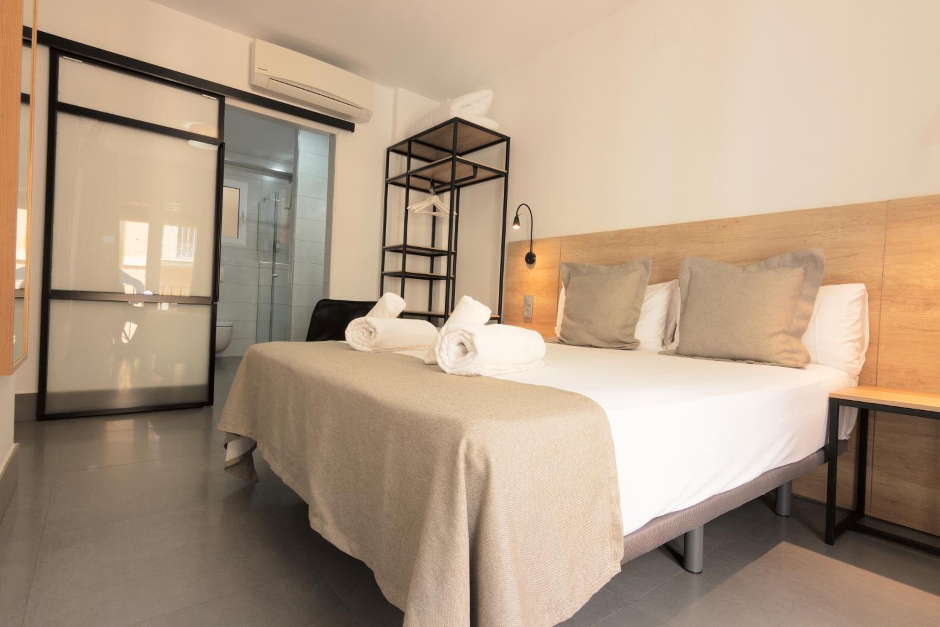 Superior Double or Twin Room - Photo 7