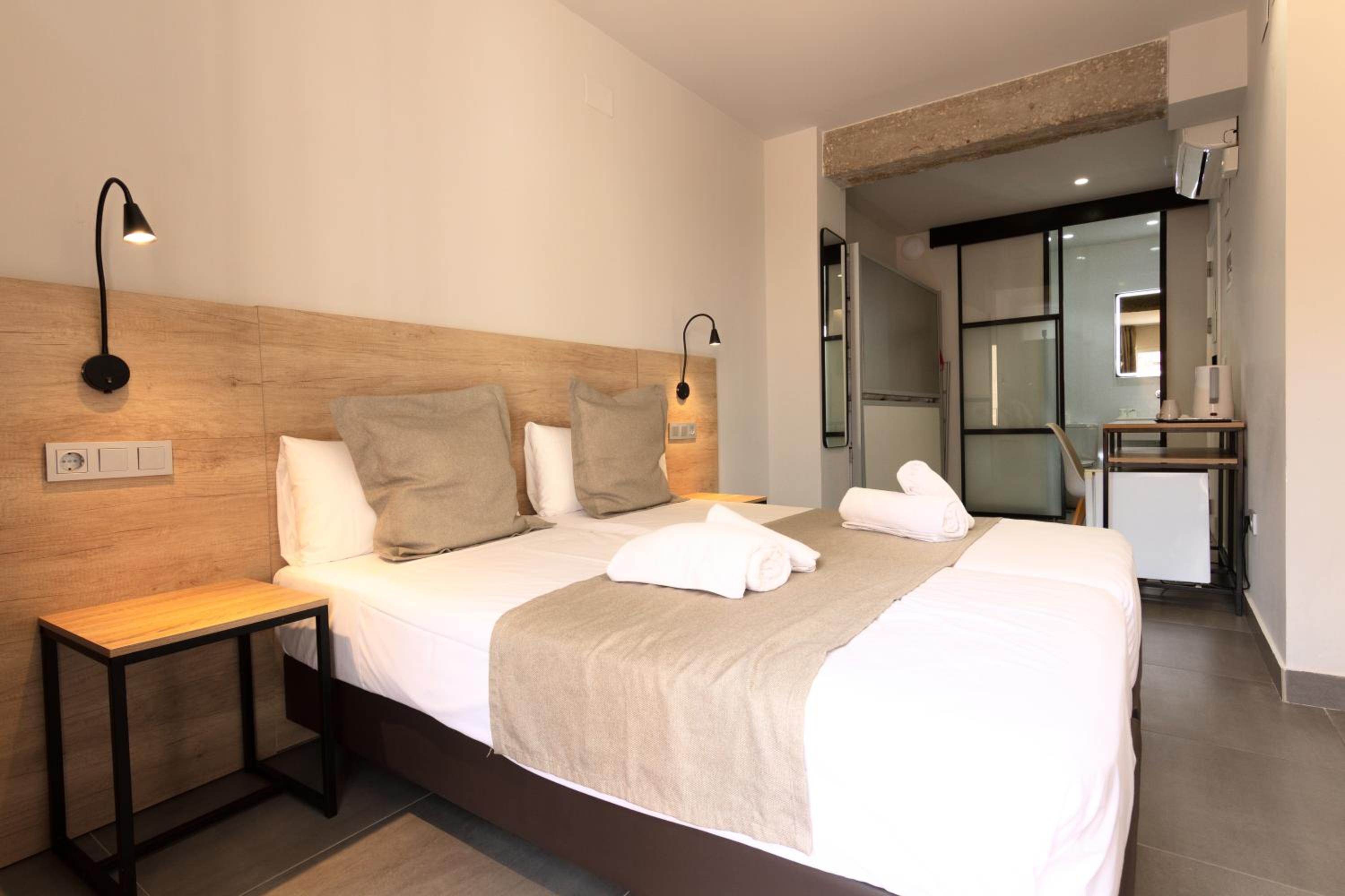 Superior Triple Room - Photo 1