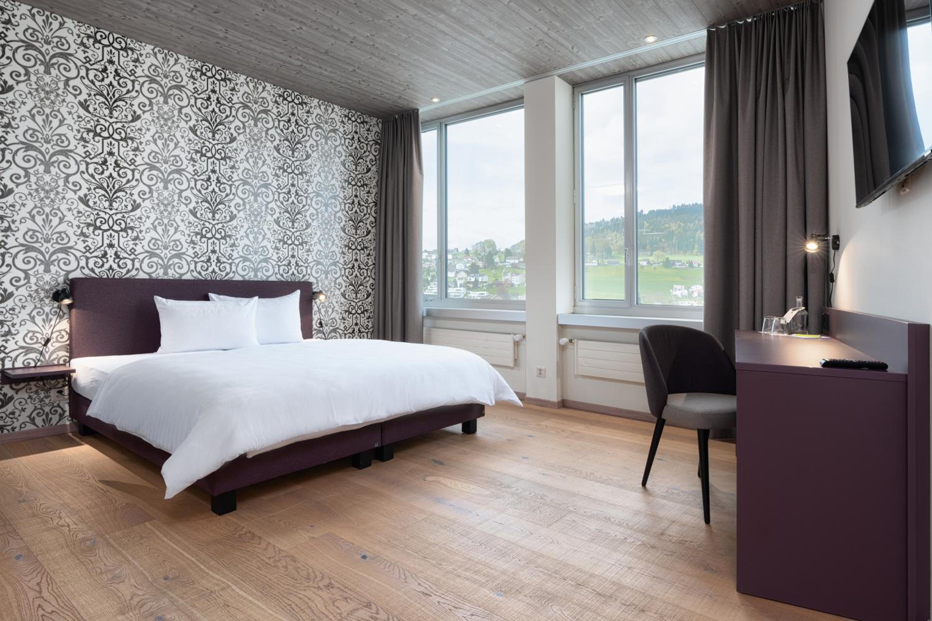 Double or Twin Room Comfort