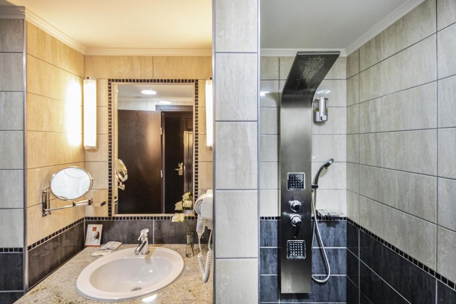 Double Room - Photo 5