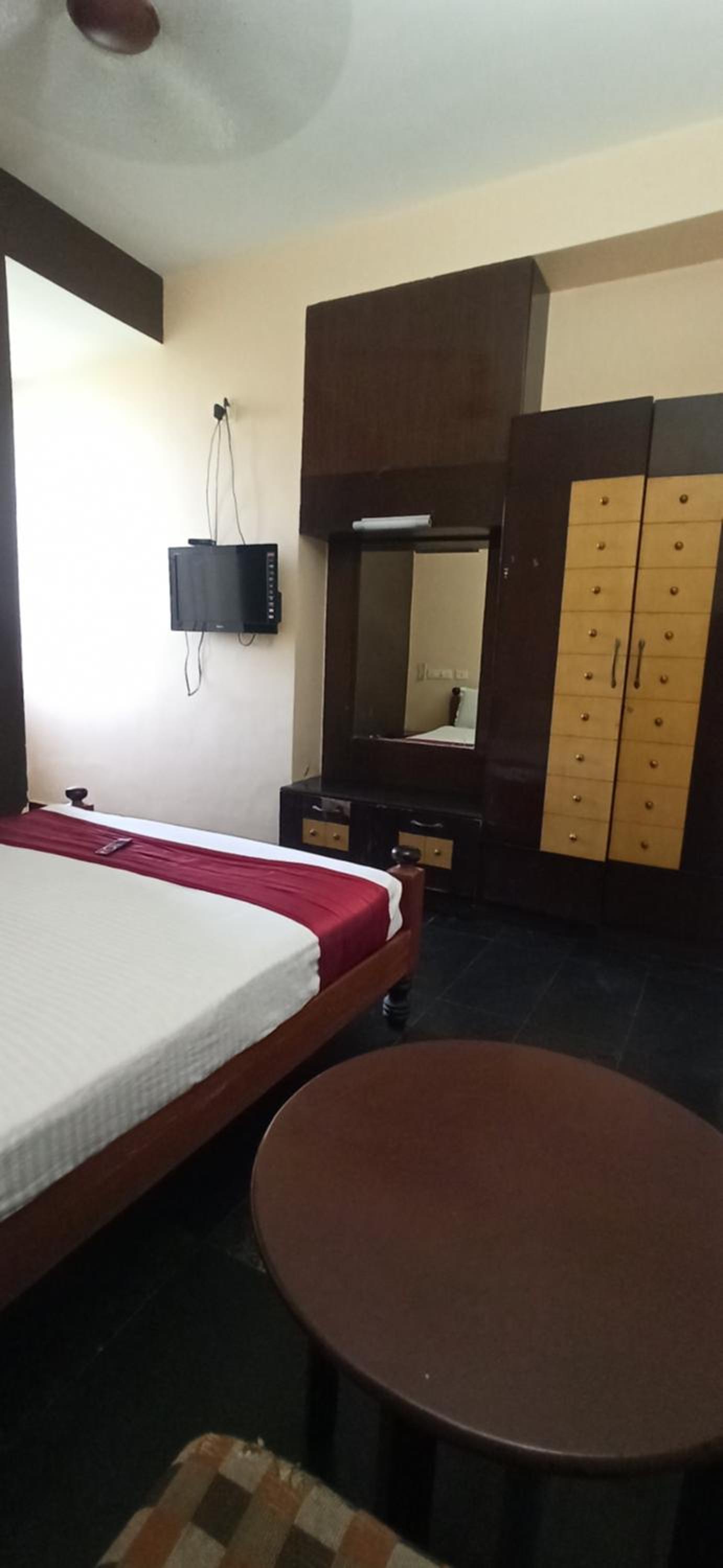 Budget Double Room - Photo 1
