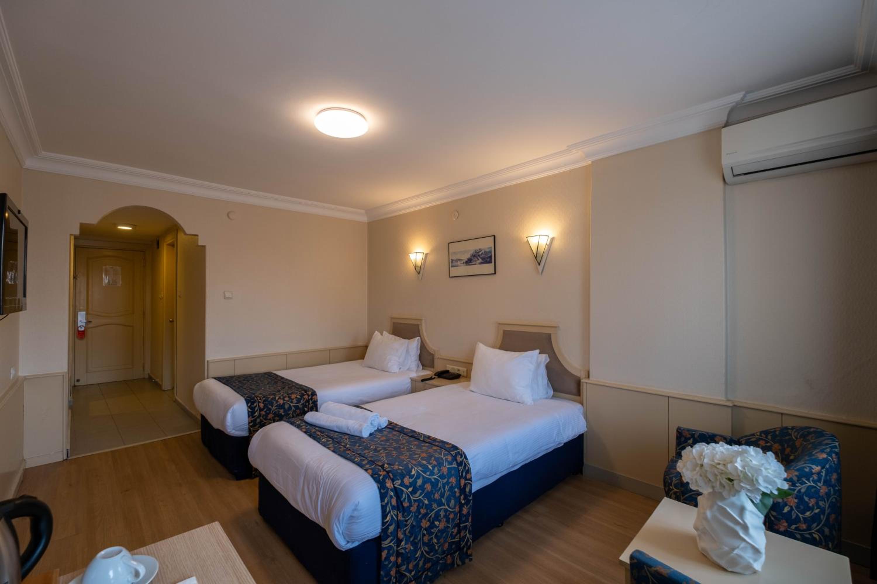 Standard  Room photo 1