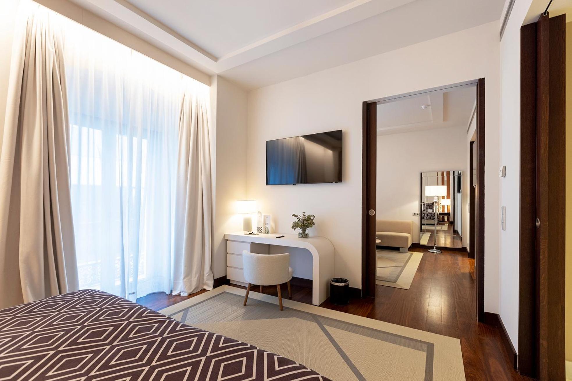 Junior Suite - Photo 1