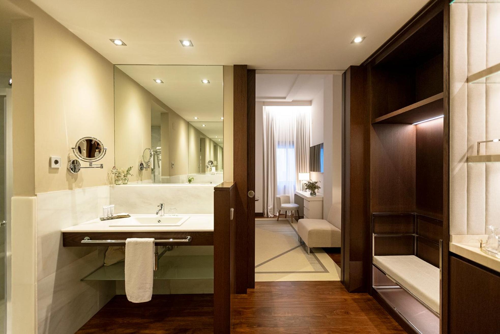 Superior Triple Room - Photo 2