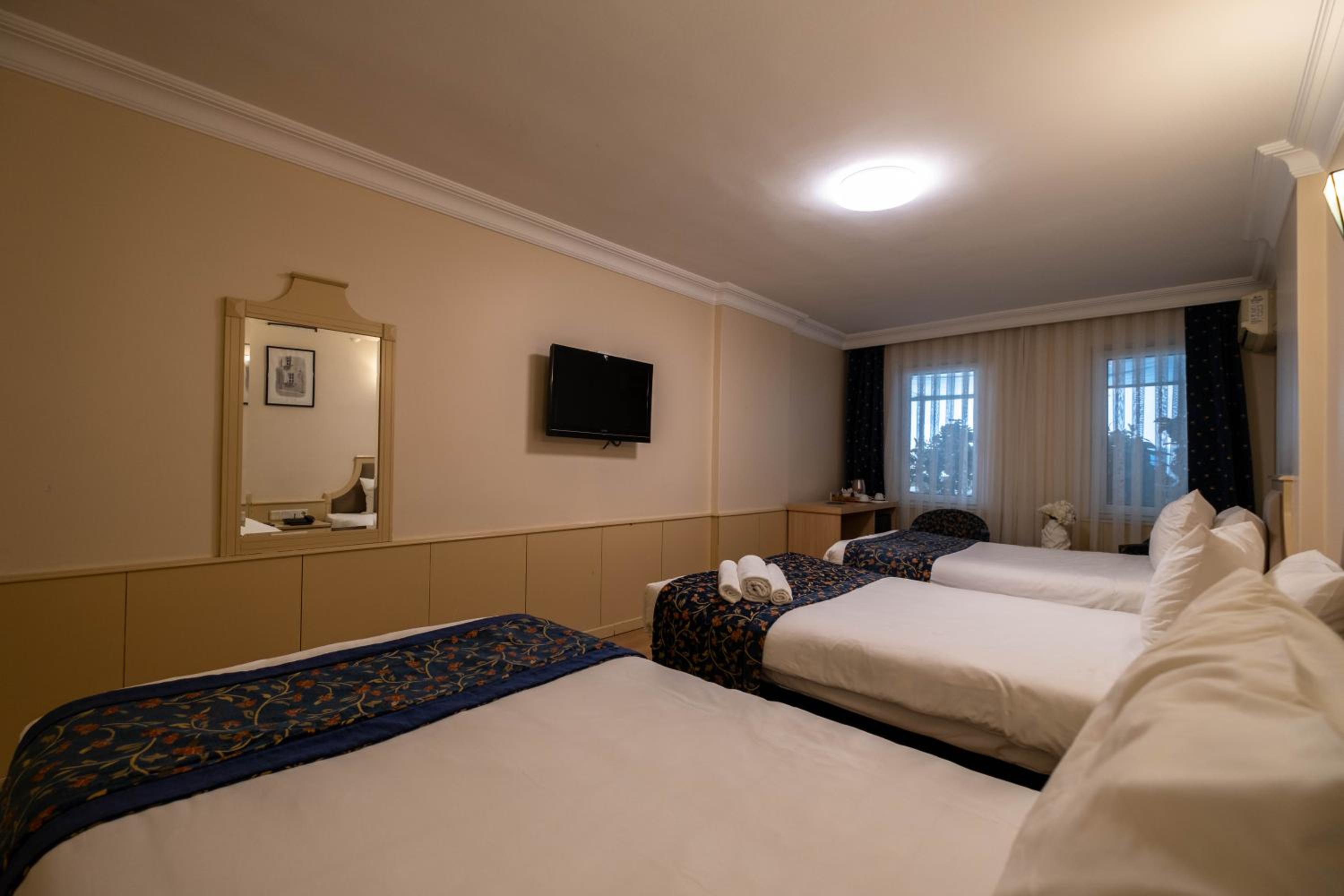 Budget Triple Room photo 2
