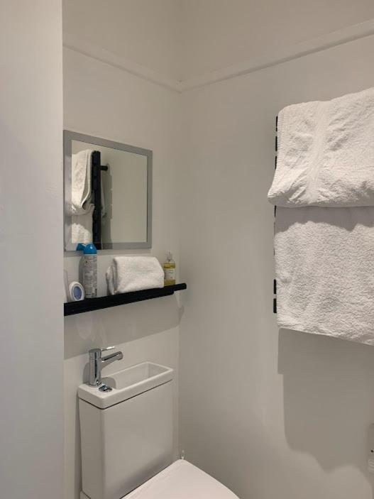 Standard Twin Room photo 3