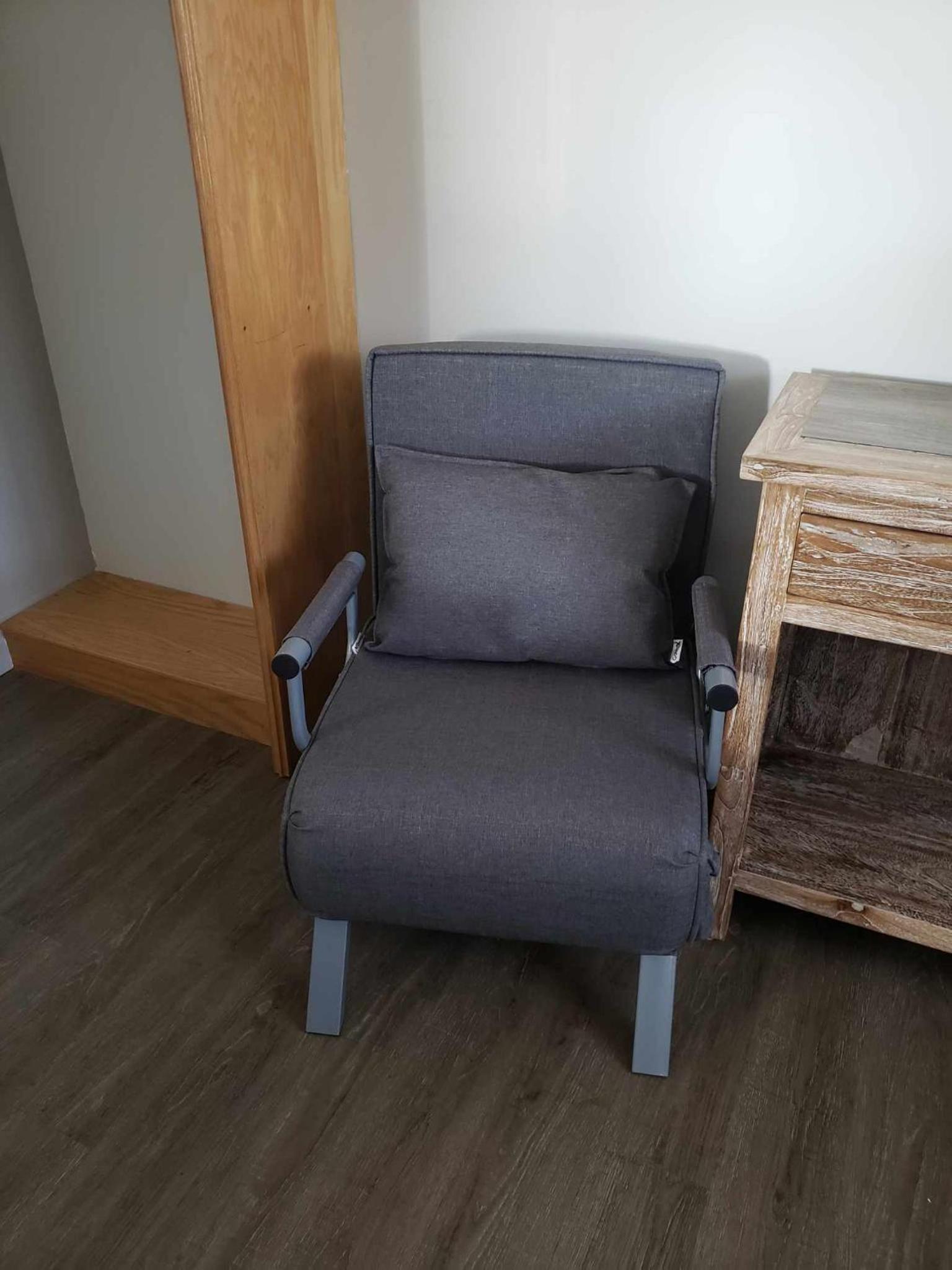 Double Room - Photo 13