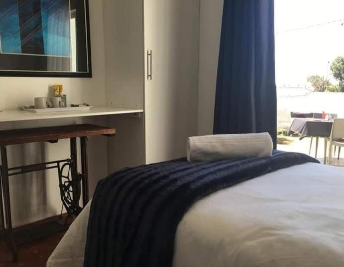 Budget Double Room photo 1