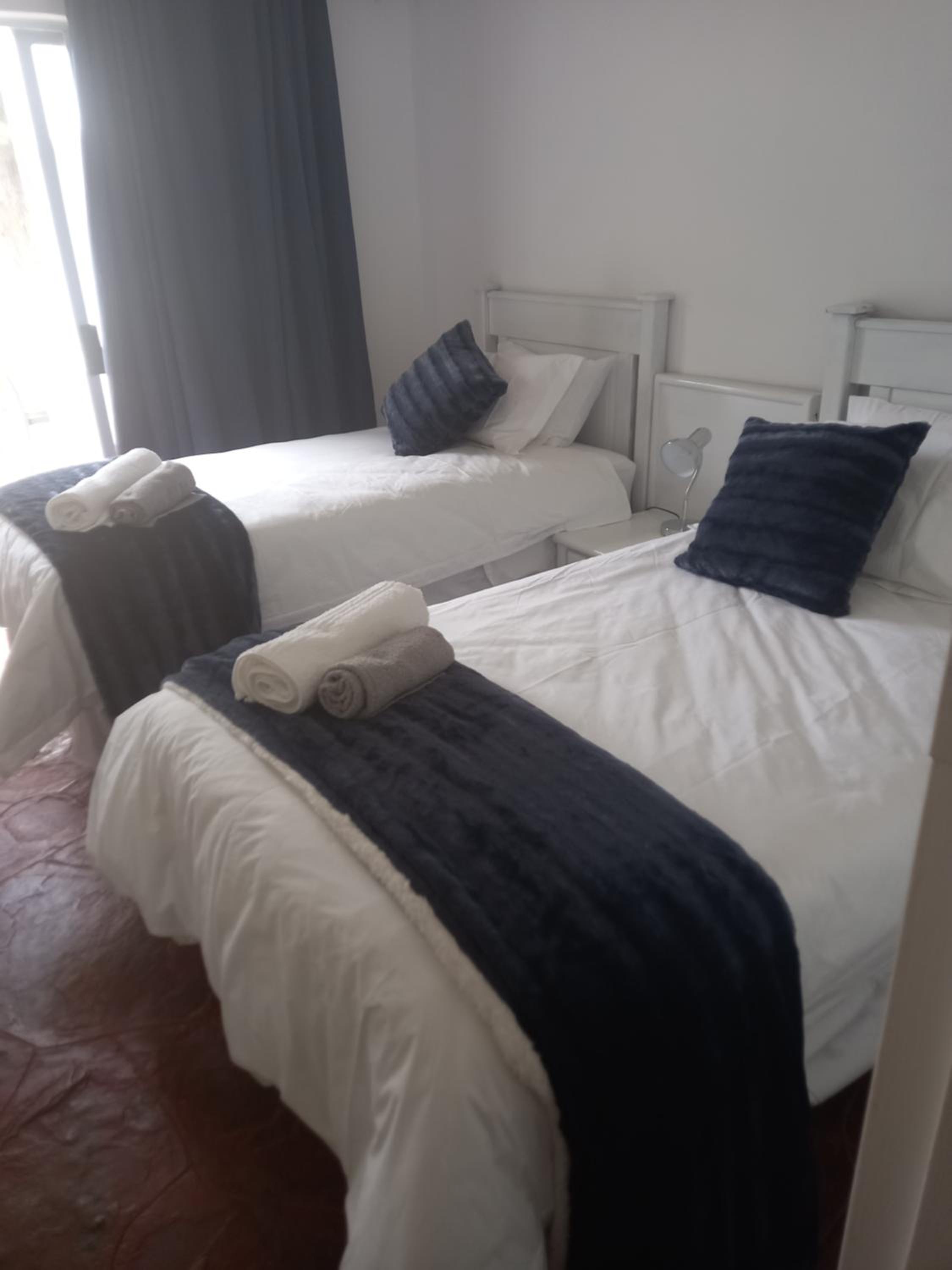 Budget Double Room photo 3
