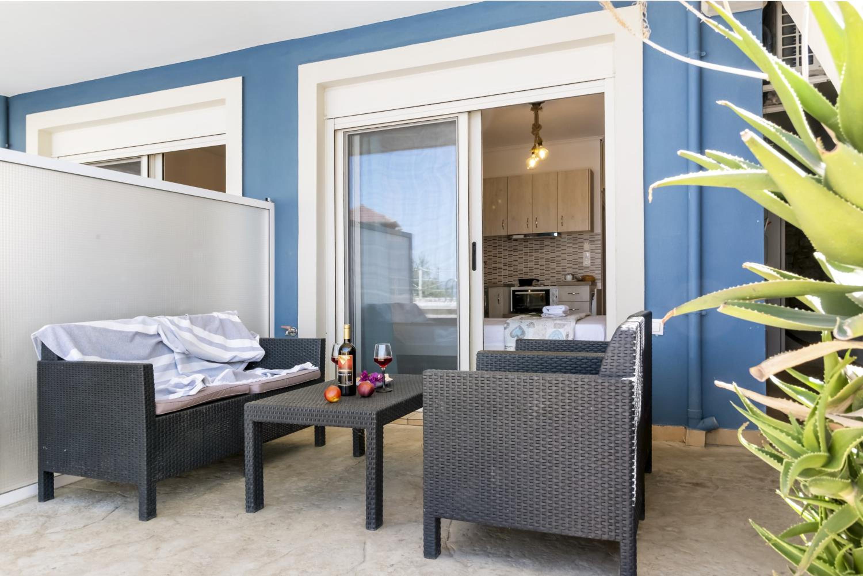 Superior One-Bedroom Apartment With Balcony photo 2