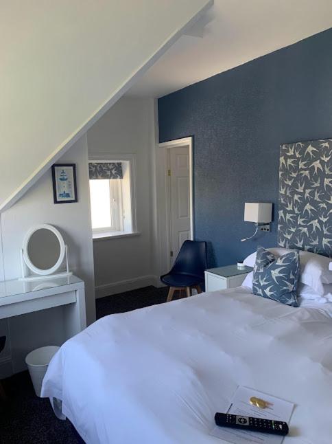 Superior Triple Room photo 3