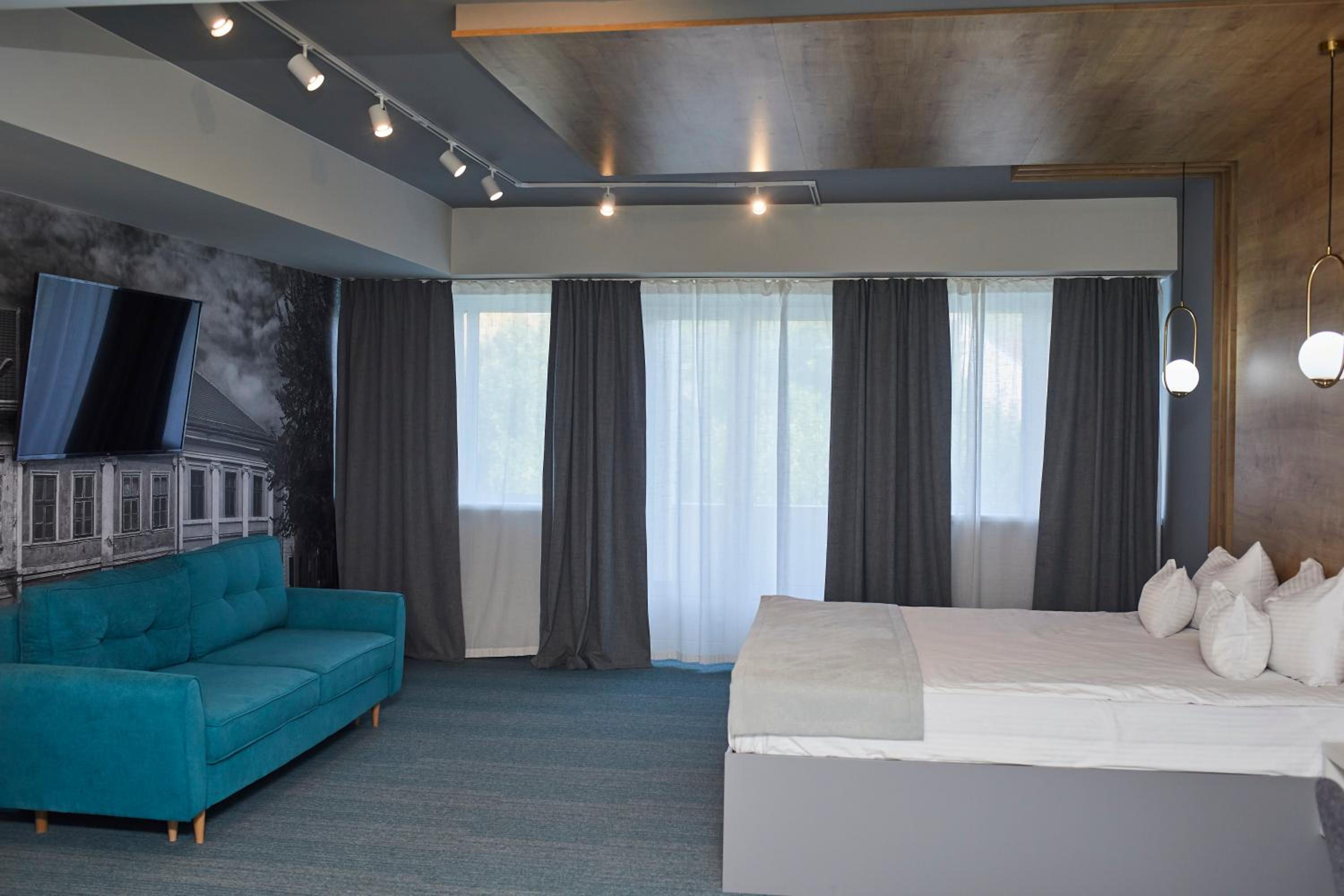 Deluxe Double Room - Photo 7