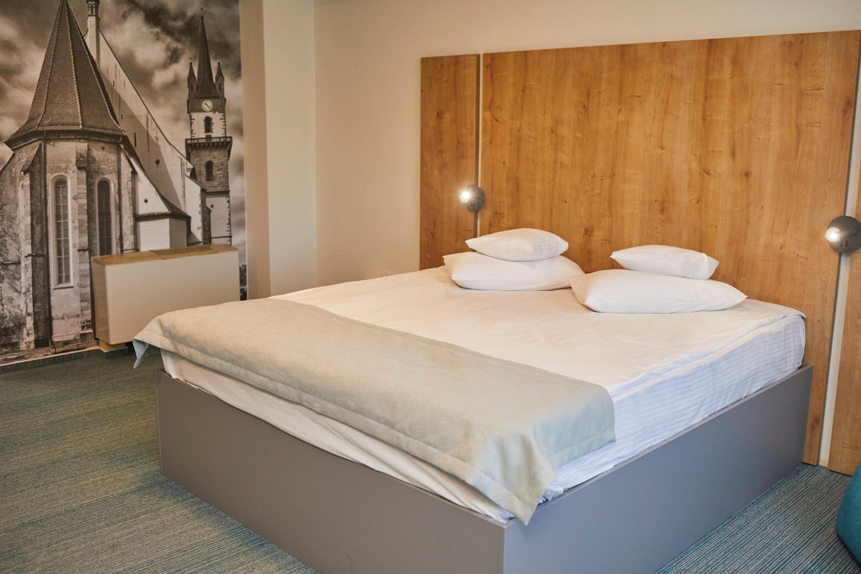 Deluxe Double Room - Photo 15