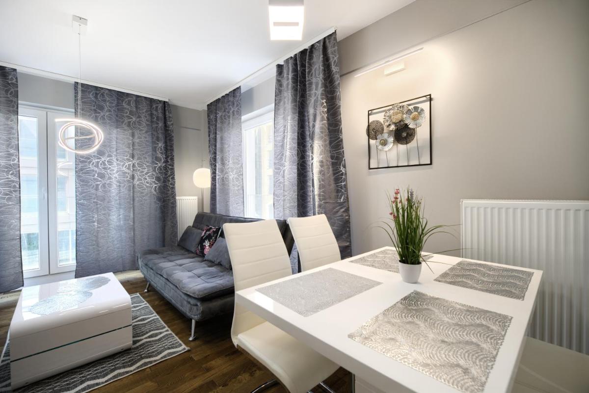 One-Bedroom Apartment - Photo 1