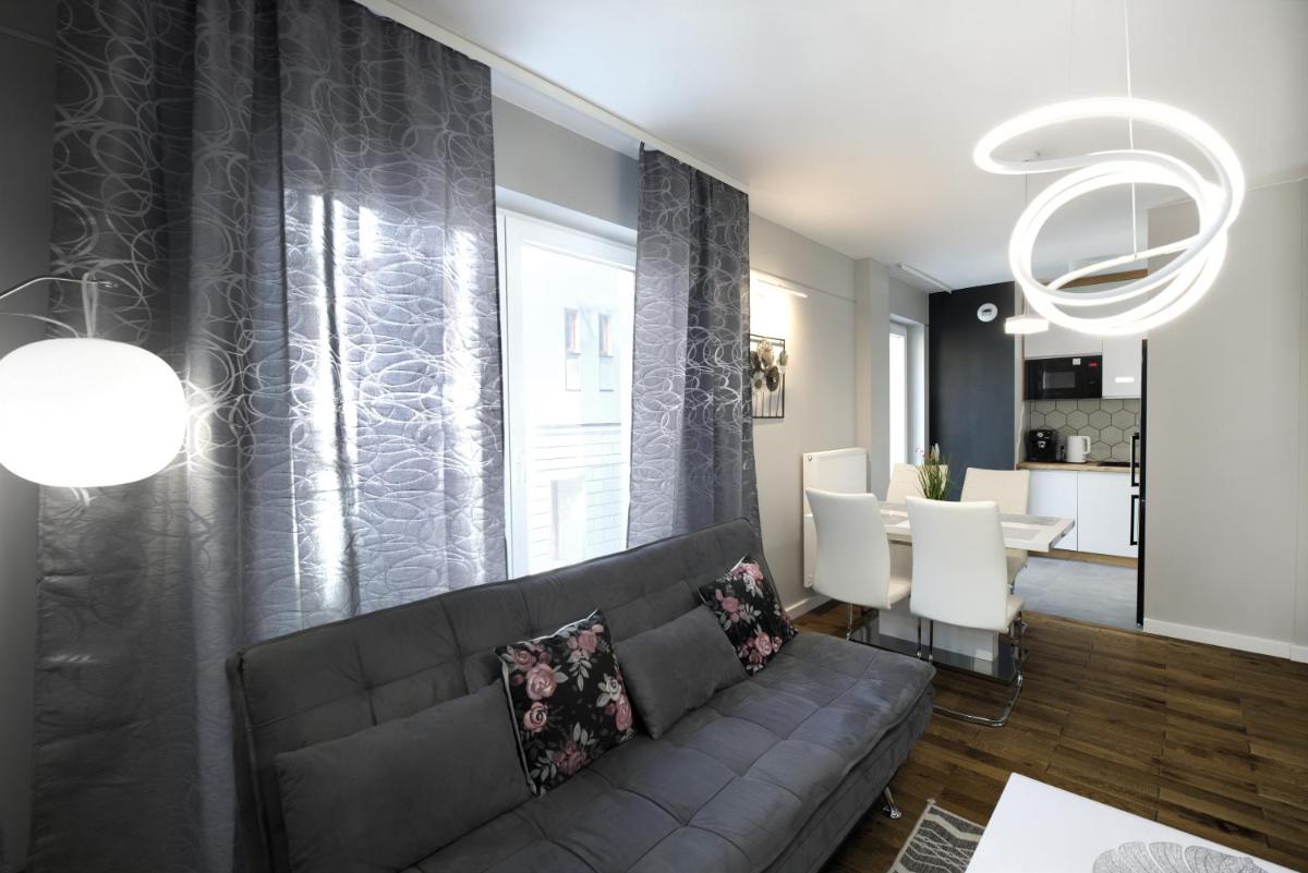 One-Bedroom Apartment - Photo 3
