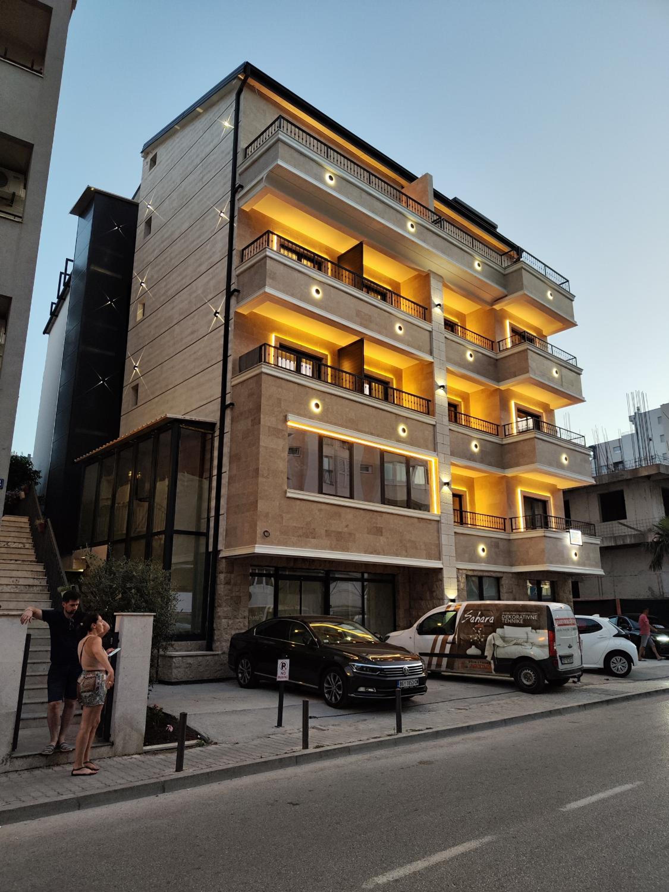 Deluxe Double or Twin Room with Balcony photo 2