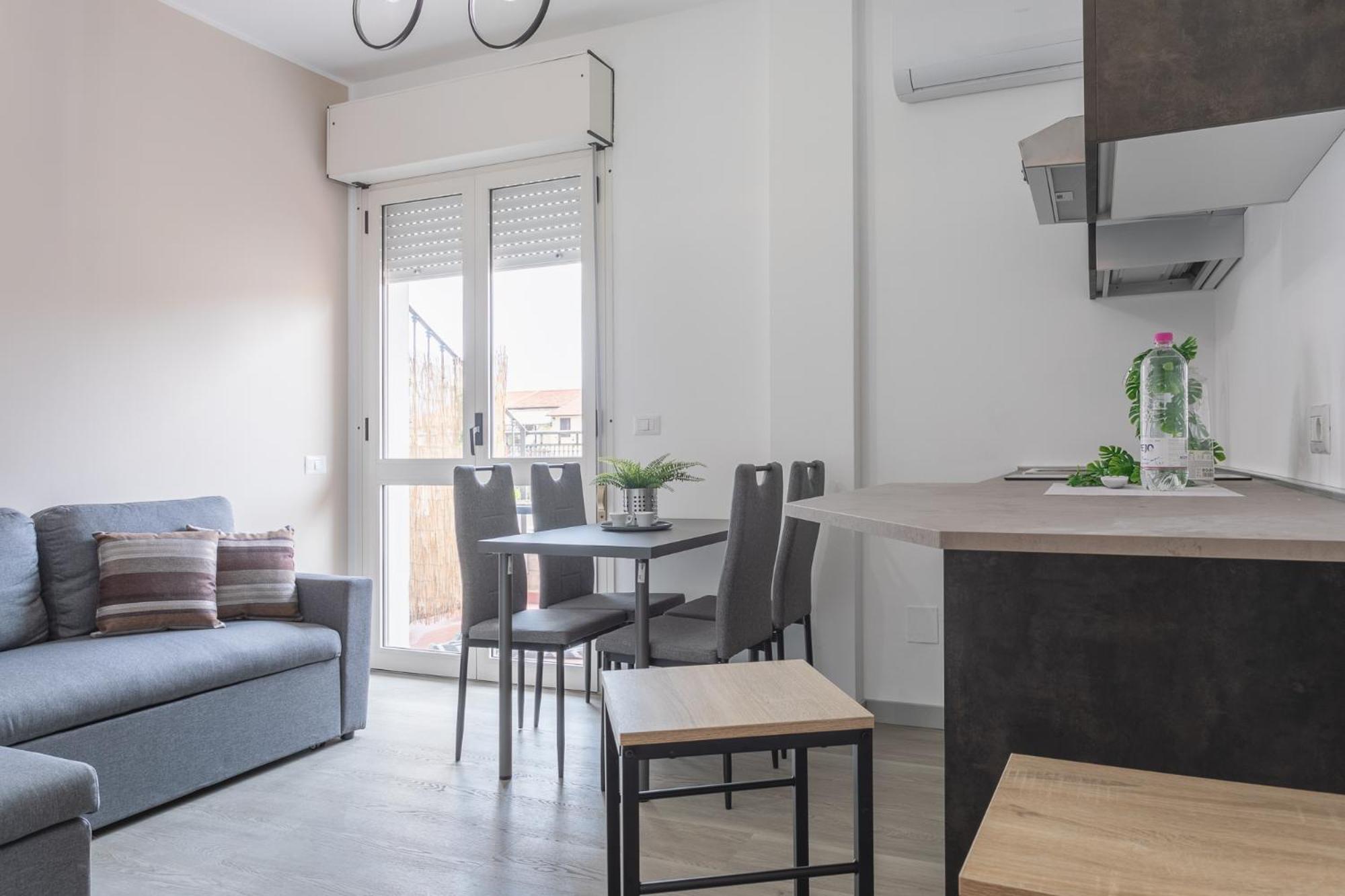 Apartment with Balcony photo 1