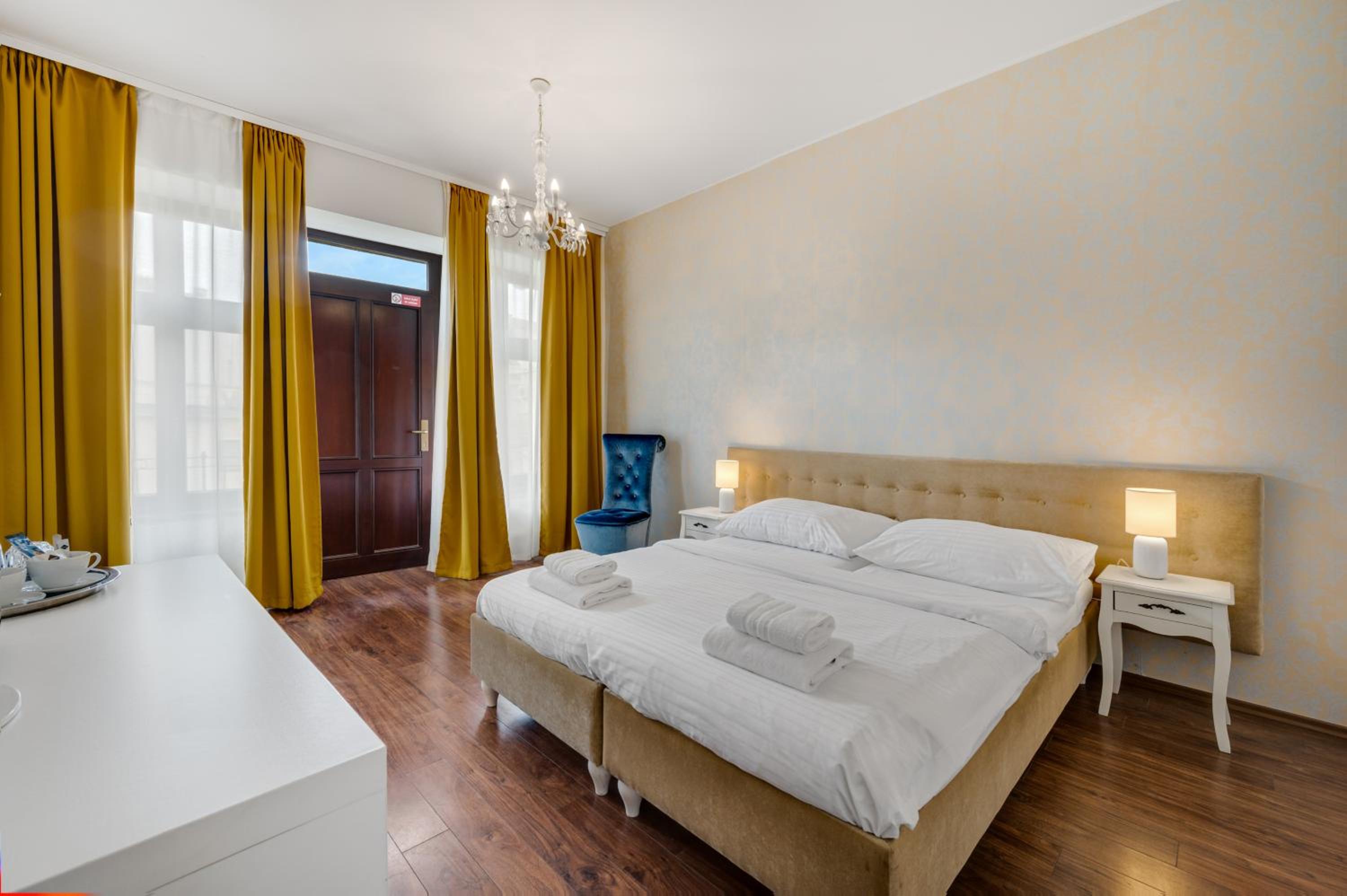 Standard Double or Twin Room - Photo 1