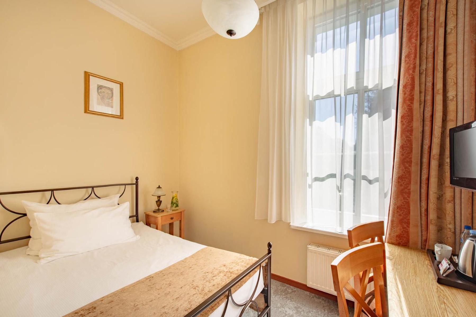 Standard Double Room photo 2