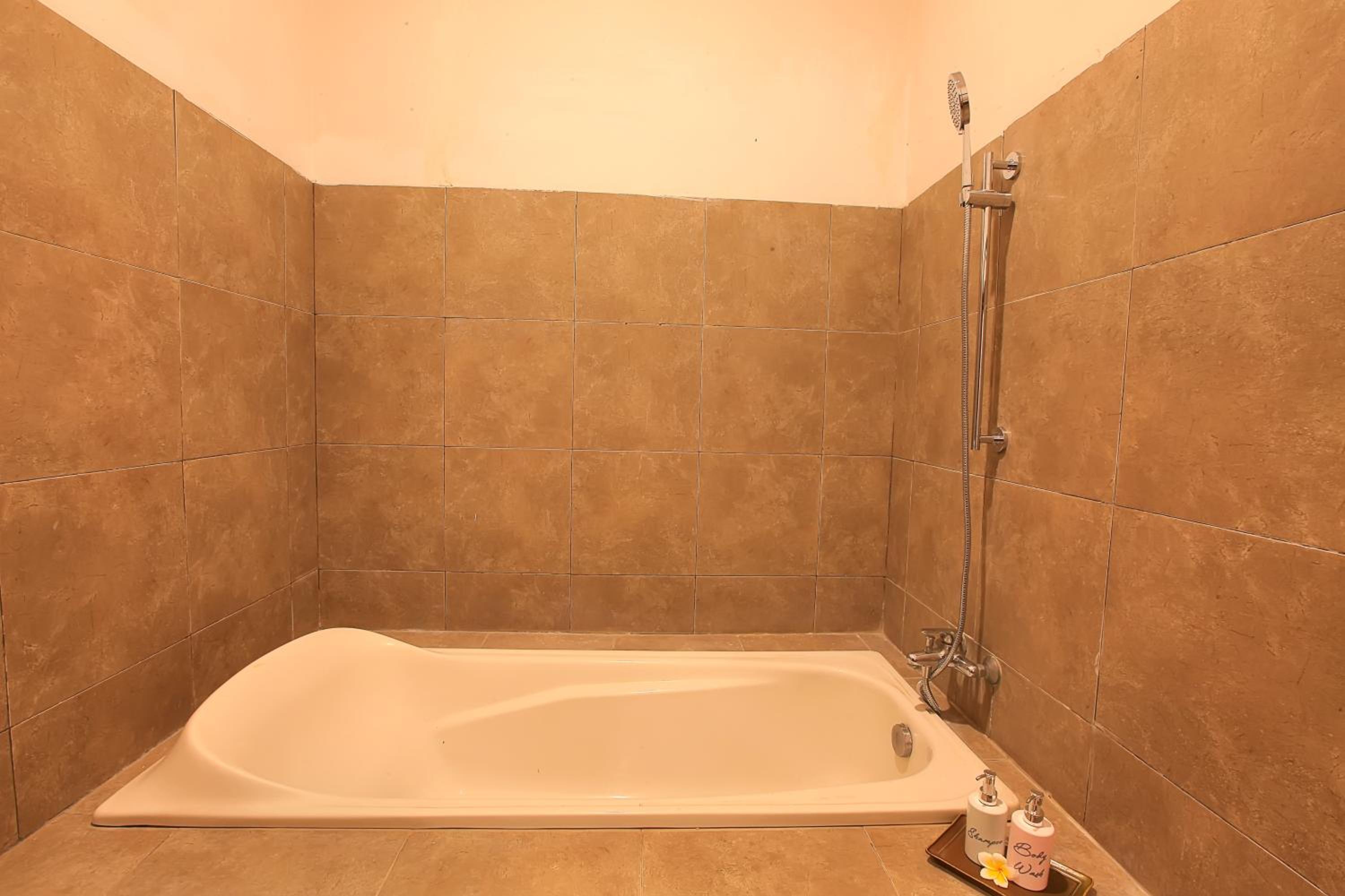 One-Bedroom Villa with Private Pool with Free Benefit - Photo 3