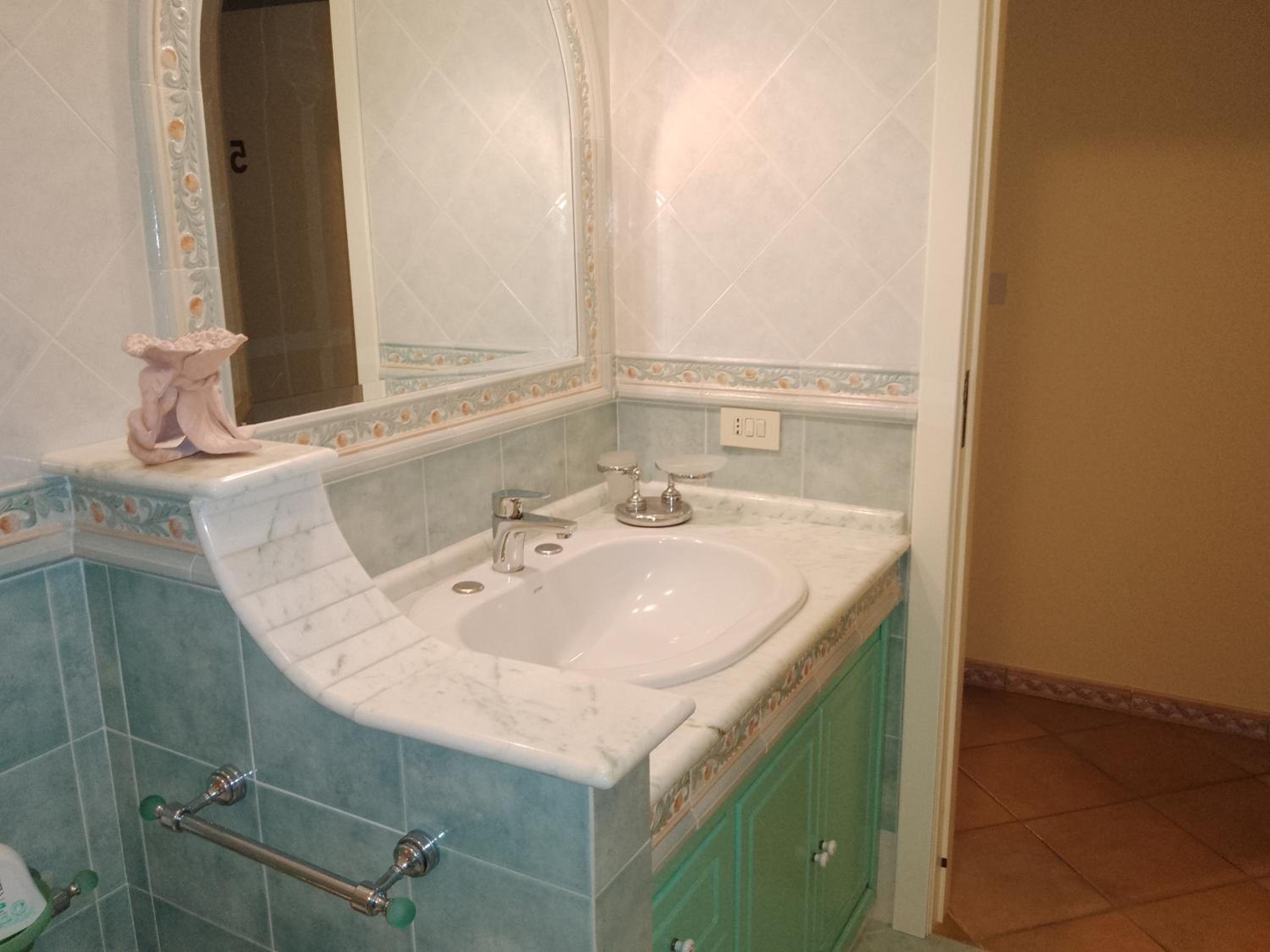 Standard Double Room with Shared Bathroom photo 3