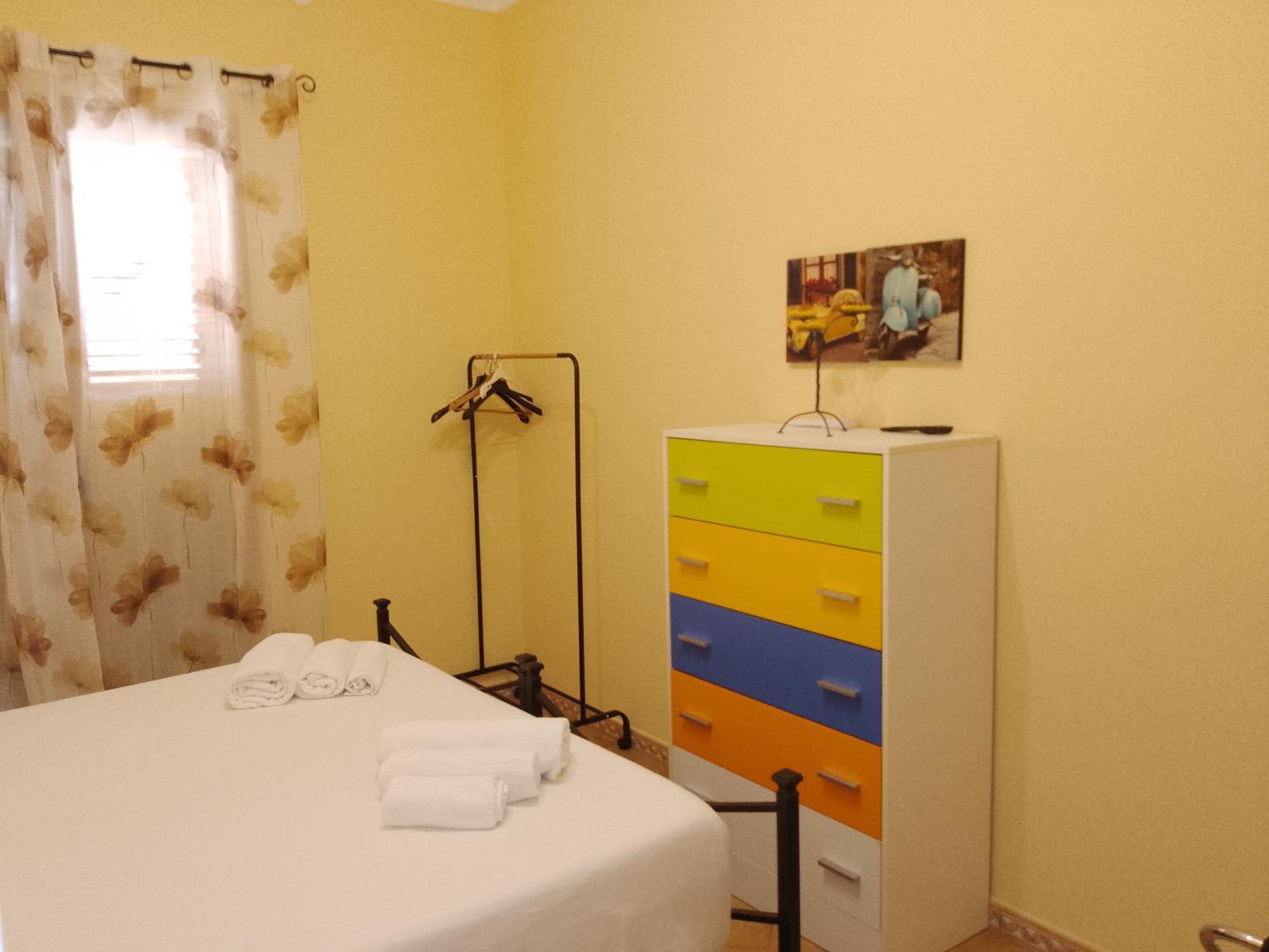 Double Room with Shared Bathroom photo 2