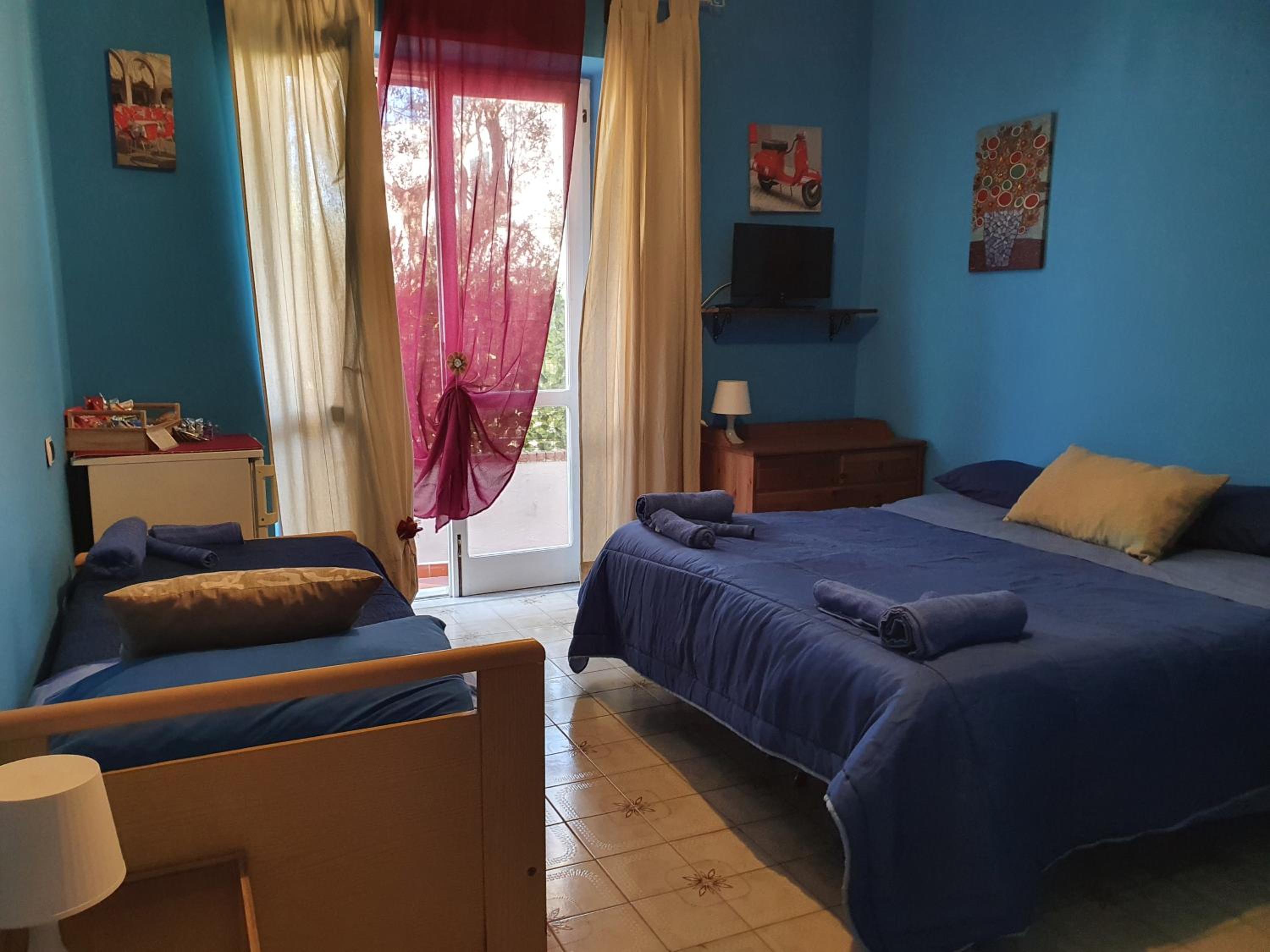 Triple Room with Private Bathroom