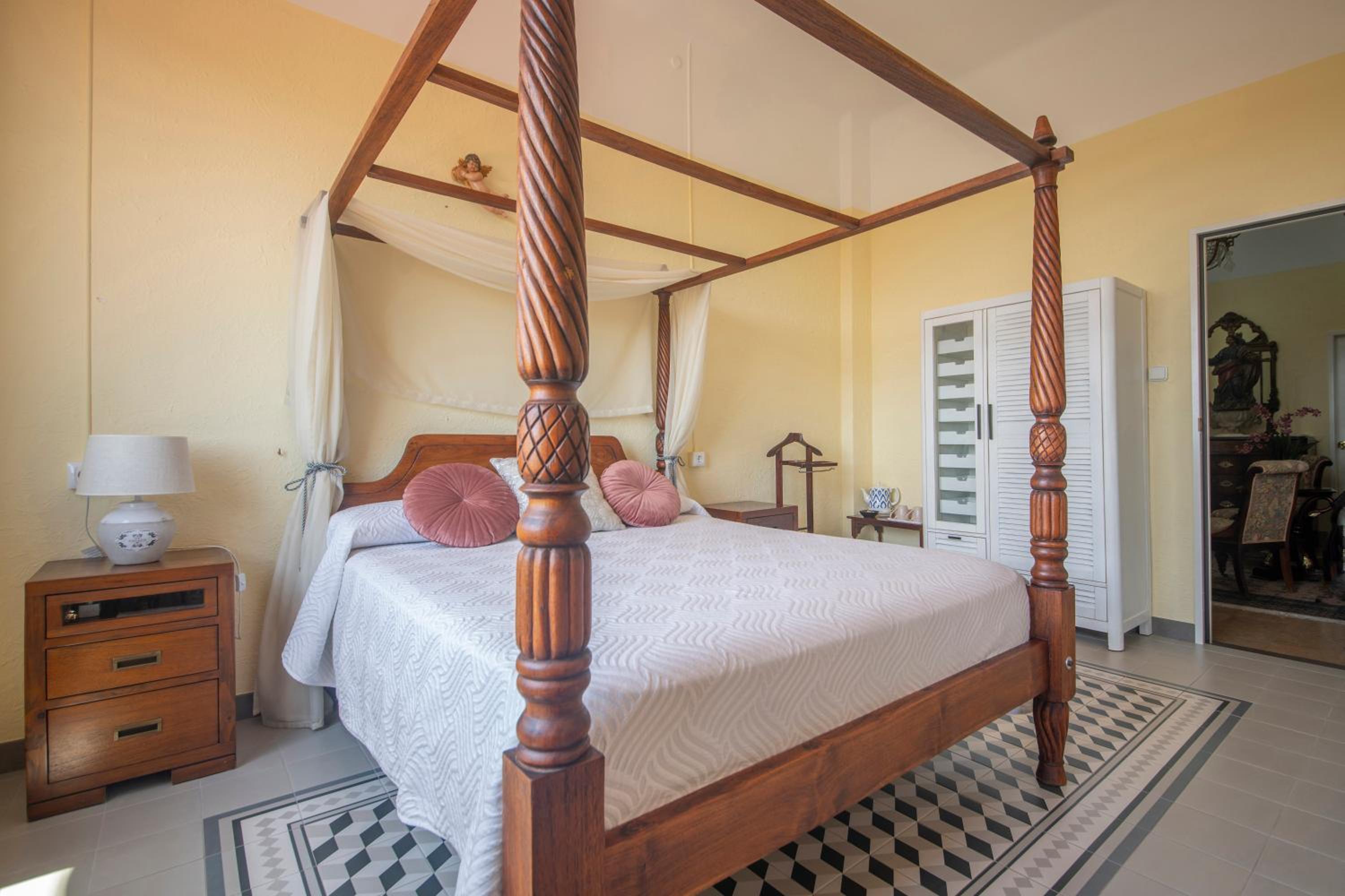Double Room with Sea View - Photo 8