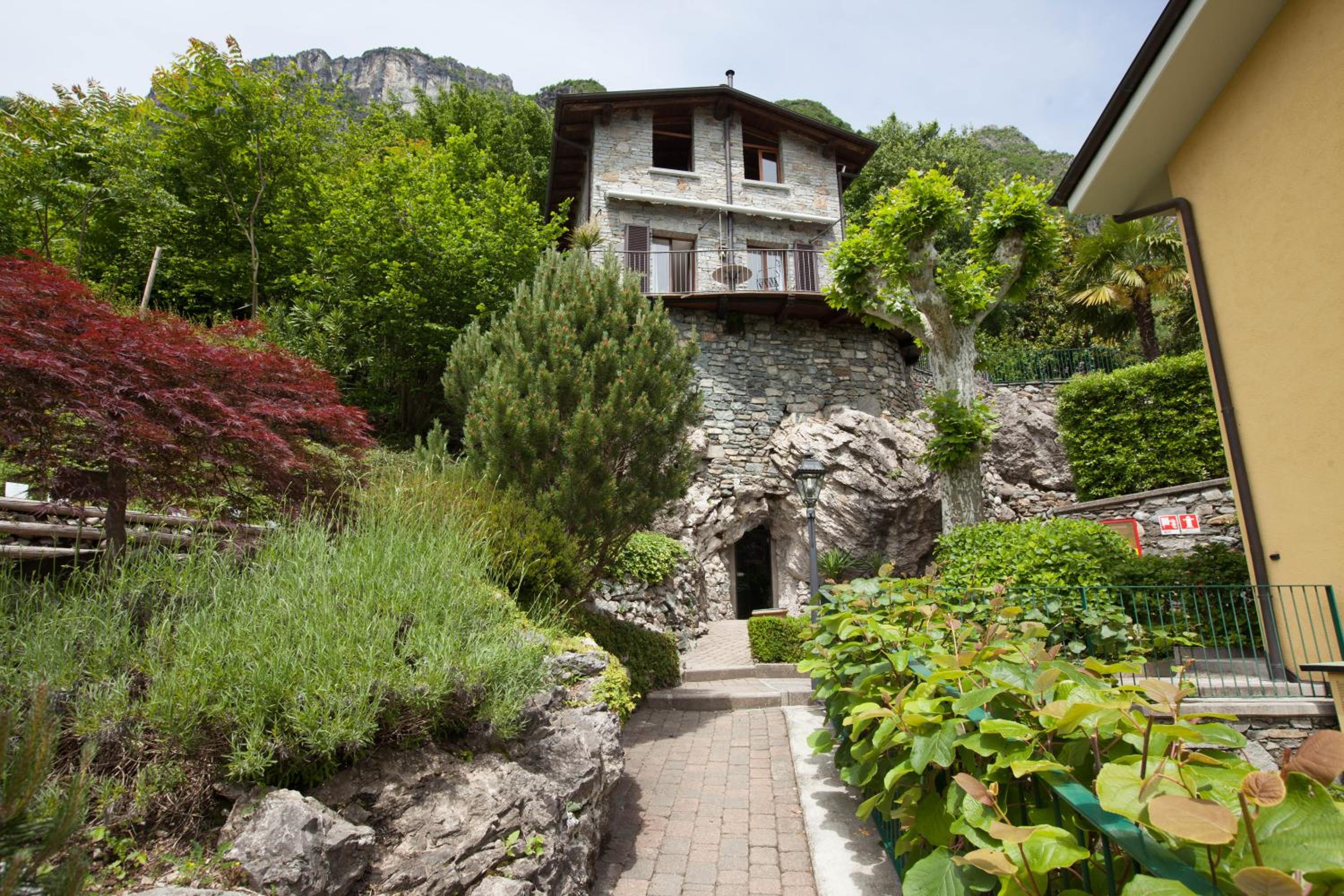 One-Bedroom Chalet - Photo 4