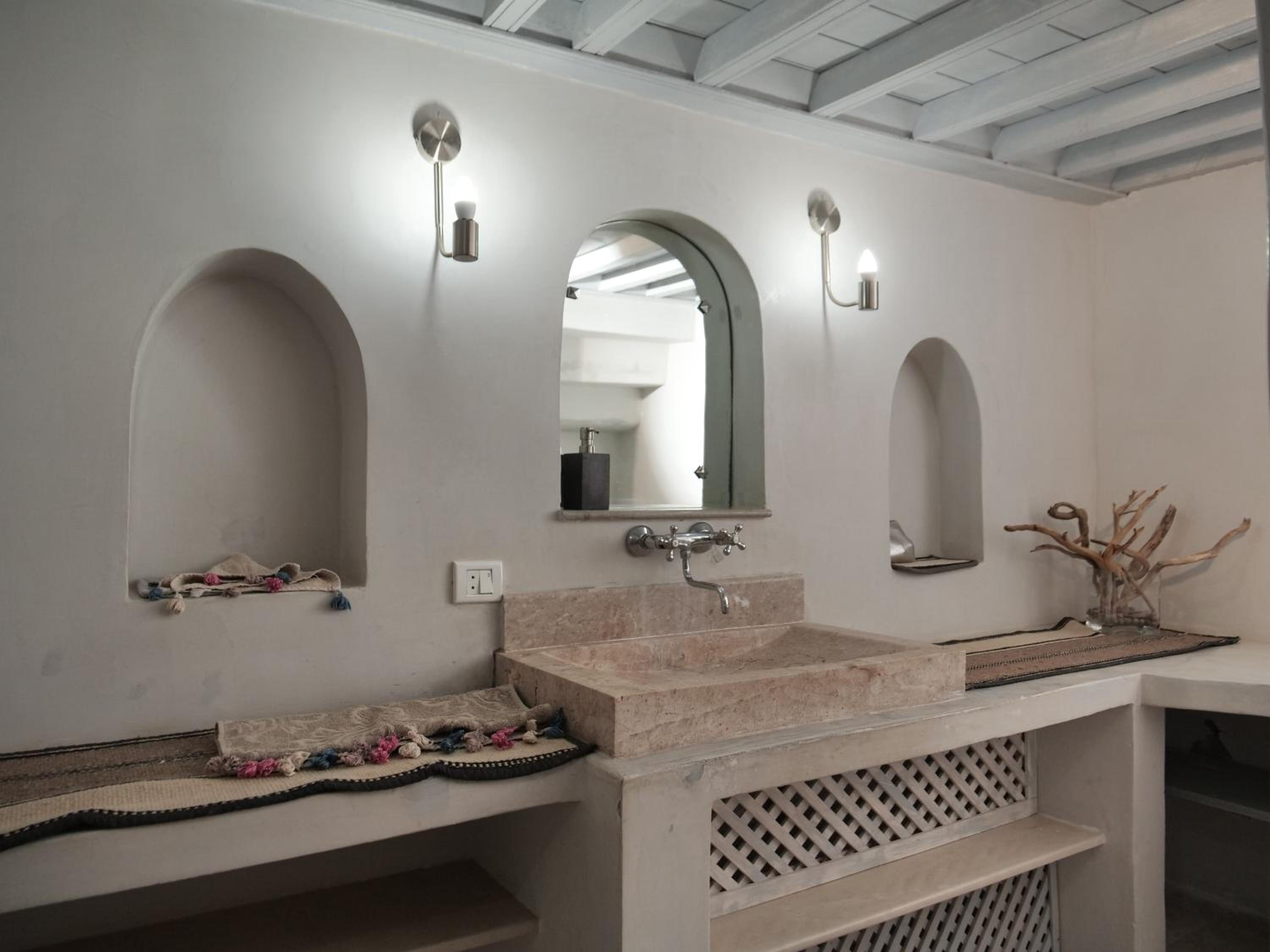 Double Room with Private Bathroom photo 2