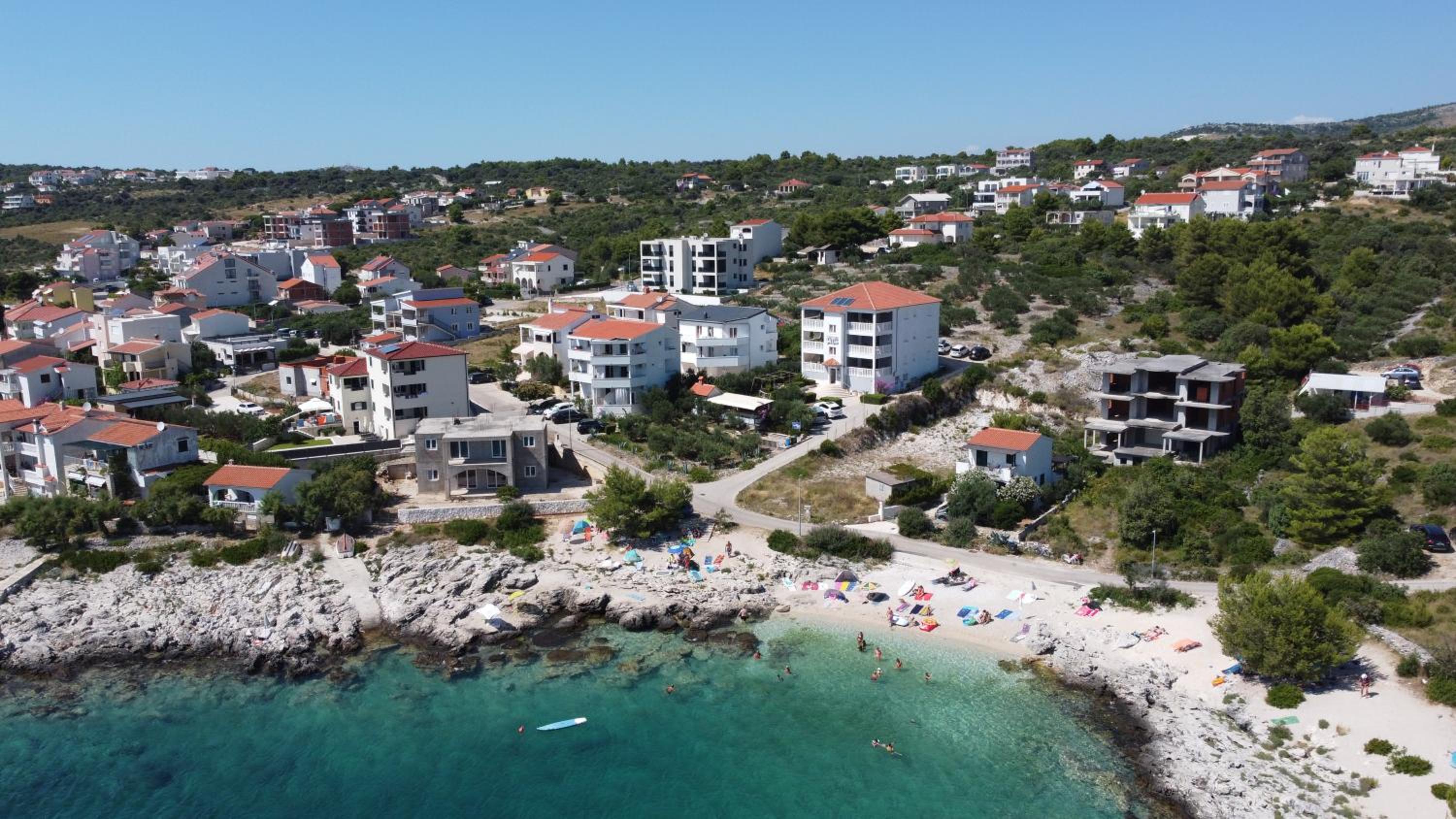 One-Bedroom Apartment with Balcony and Sea View photo 2